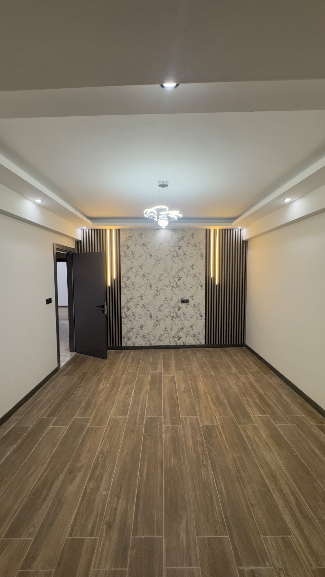 TURGUTLU ERGENEKON MAHALLESİ’NDE 130MT YERDEN ISITMALI  SATILIK DAİRE