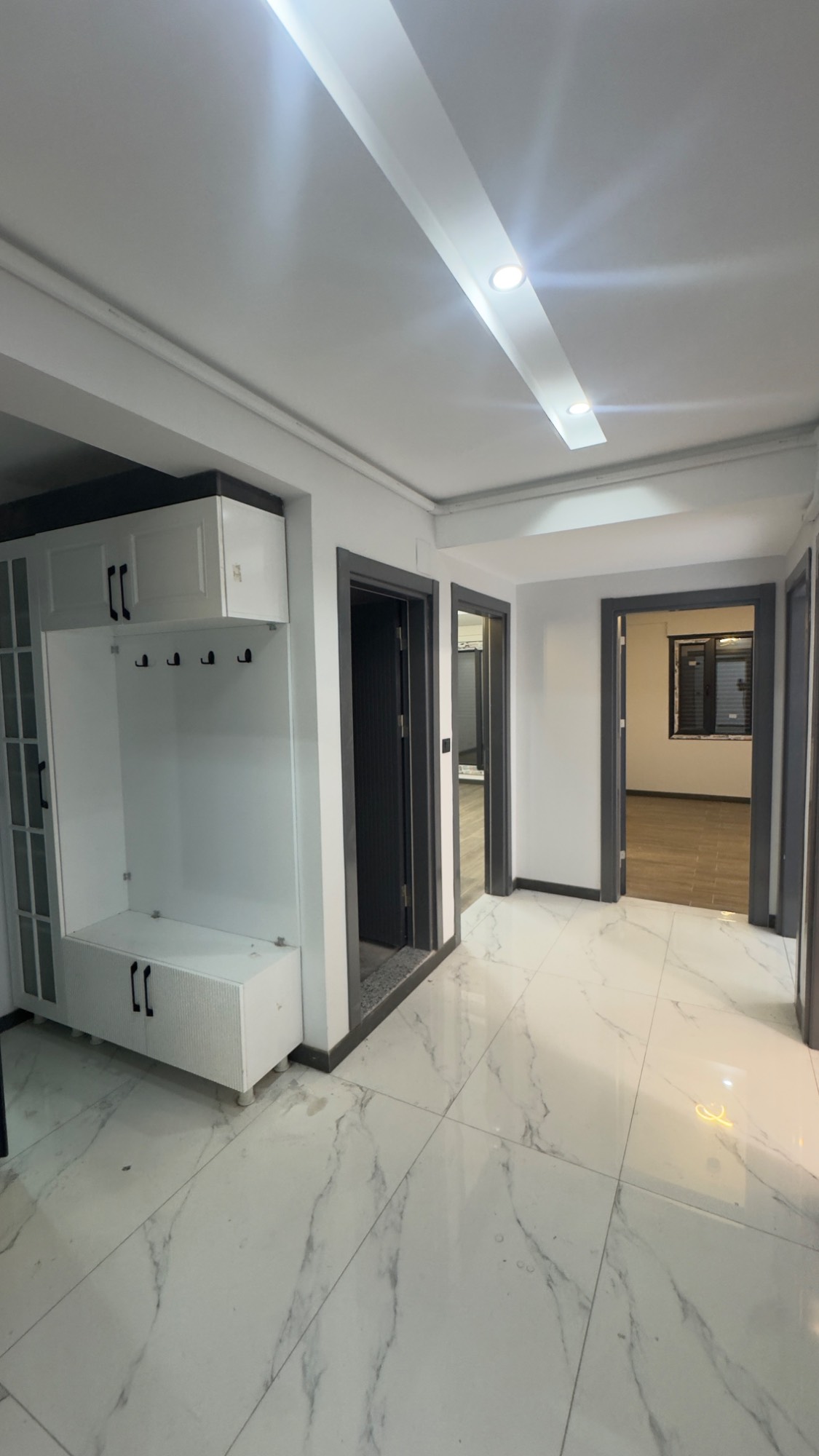 TURGUTLU ERGENEKON MAHALLESİ’NDE 130MT YERDEN ISITMALI  SATILIK DAİRE