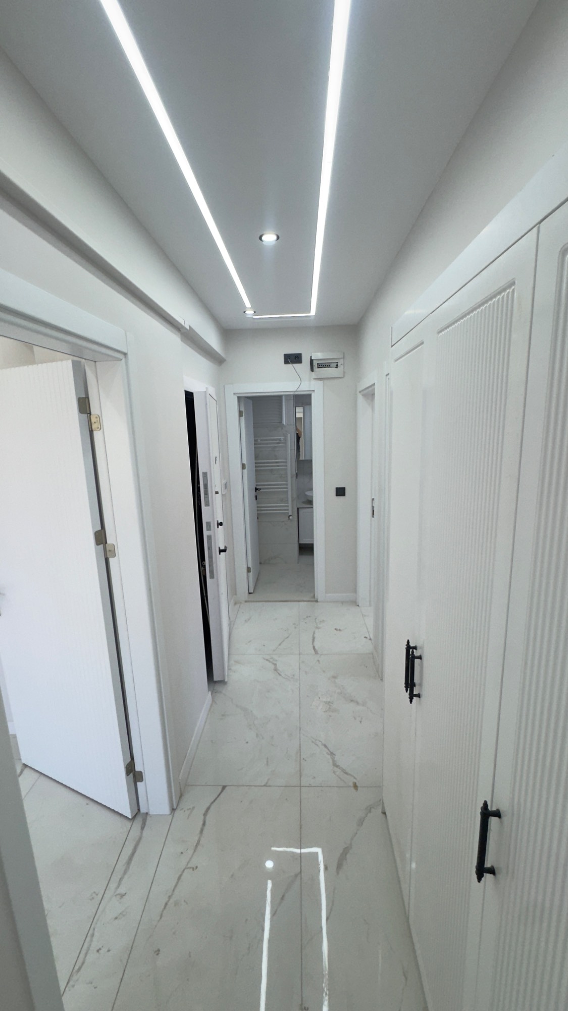 ERGENEKON MAHALLESİ’NDE GENİŞ 2 + 1 LÜKS DAİRE