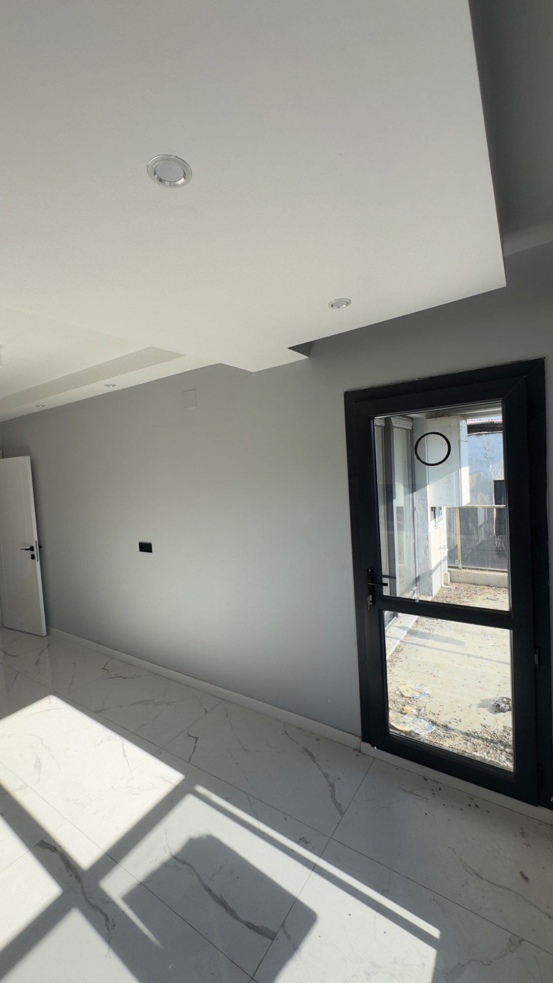 TURGUTLU ERGENEKON MAHALLESİ MERKEZİ KONUMDA LÜKS 3 + 1 DAİRE