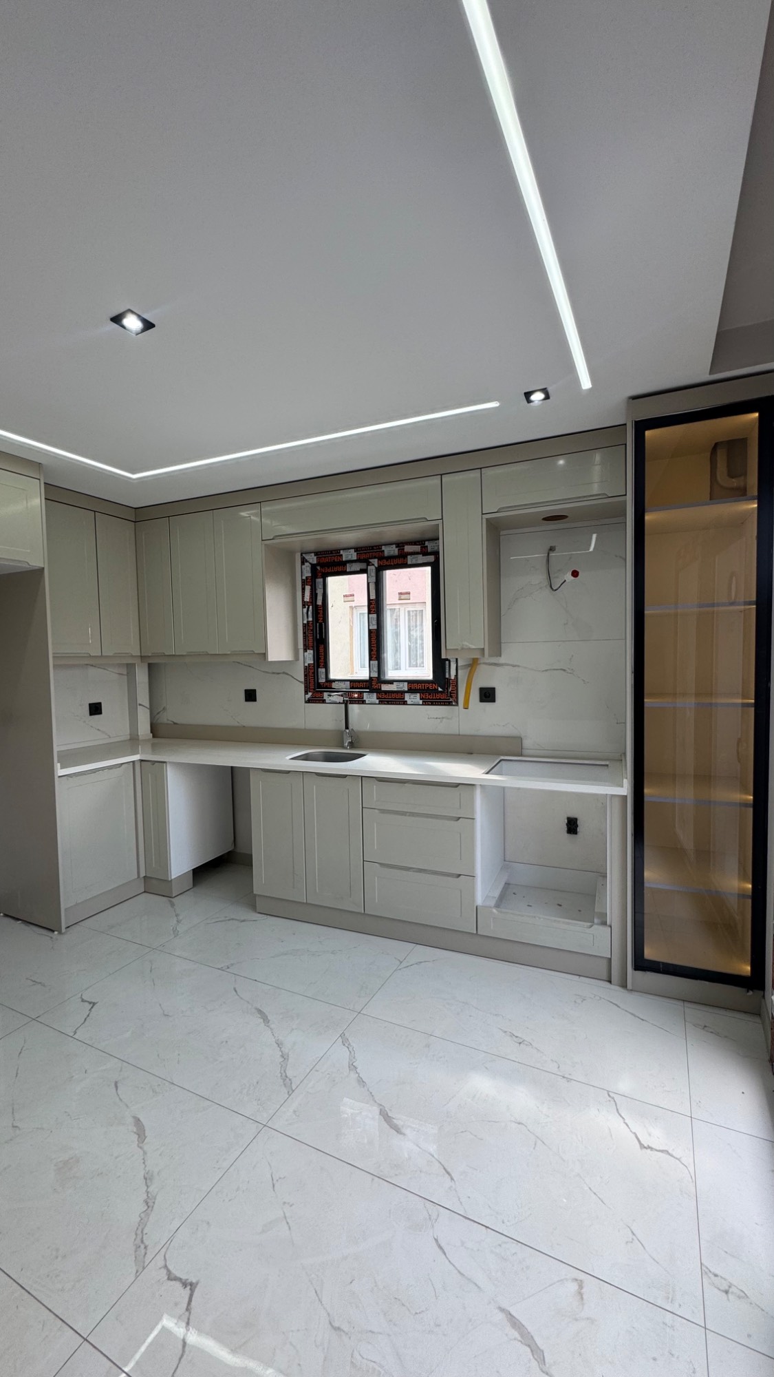 TURGUTLU ŞEHİTLER MAHALLESİ KARAAĞAÇ YOLU 2 + 1 SATILIK DAİRE