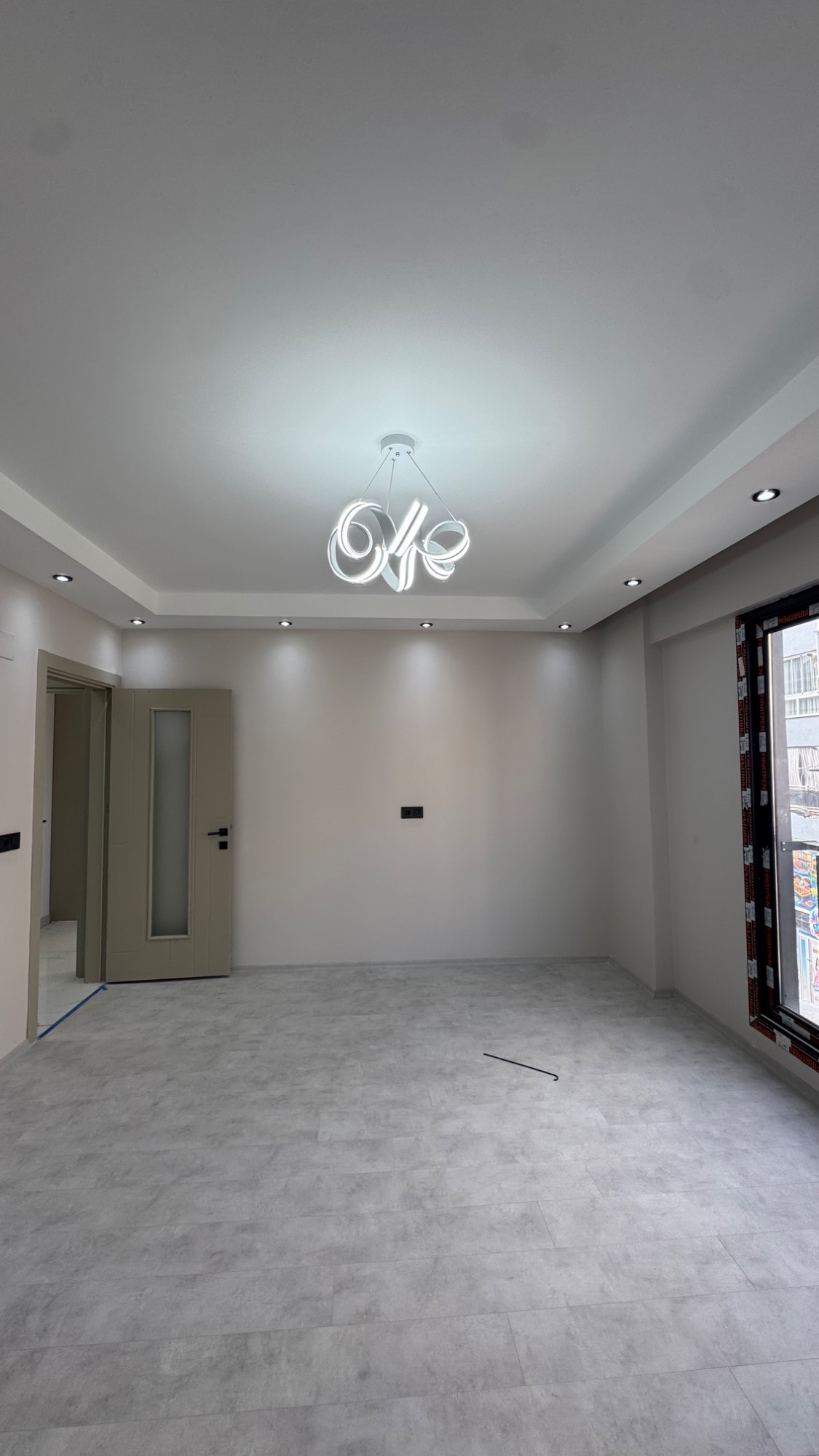 TURGUTLU ŞEHİTLER MAHALLESİ KARAAĞAÇ YOLU 2 + 1 SATILIK DAİRE