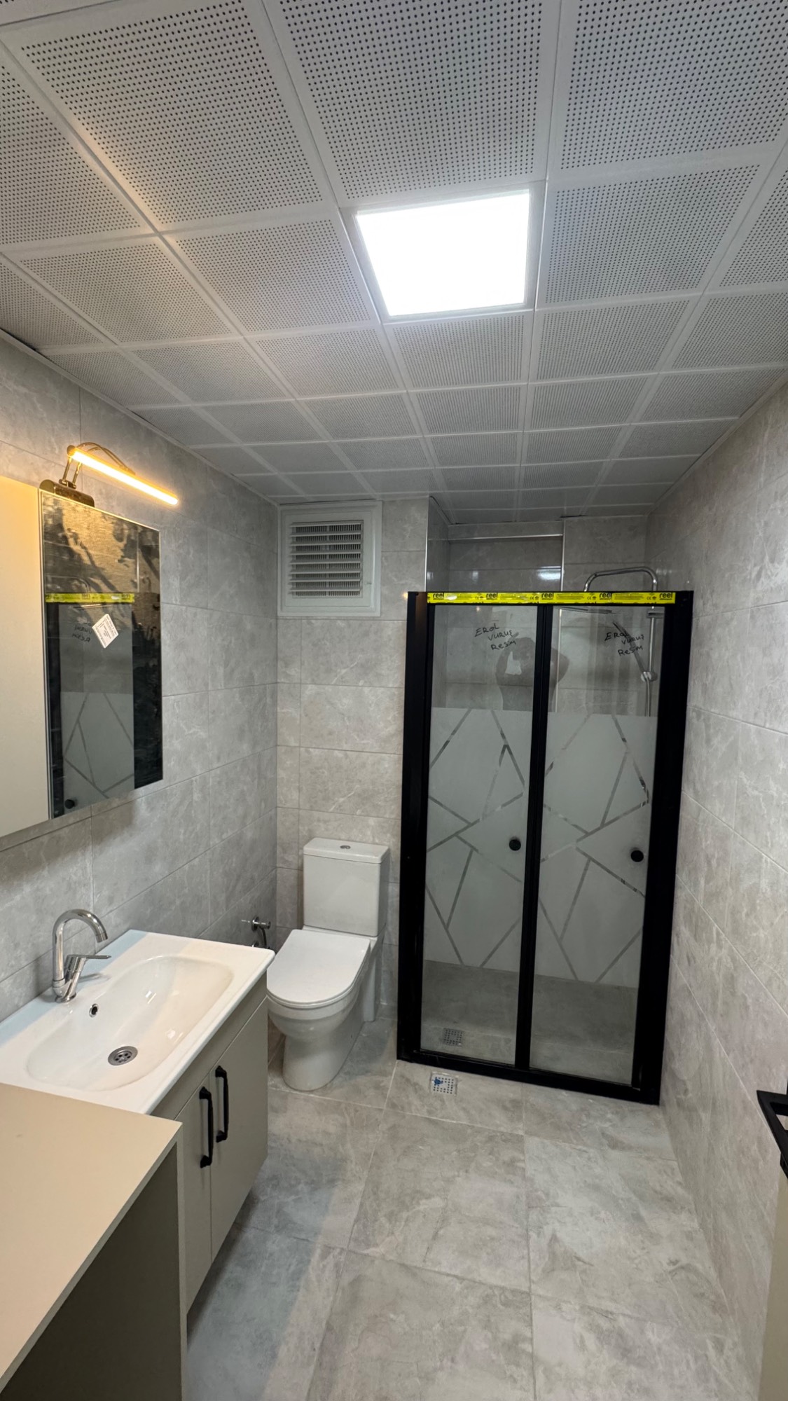 TURGUTLU ŞEHİTLER MAHALLESİ KARAAĞAÇ YOLU 2 + 1 SATILIK DAİRE