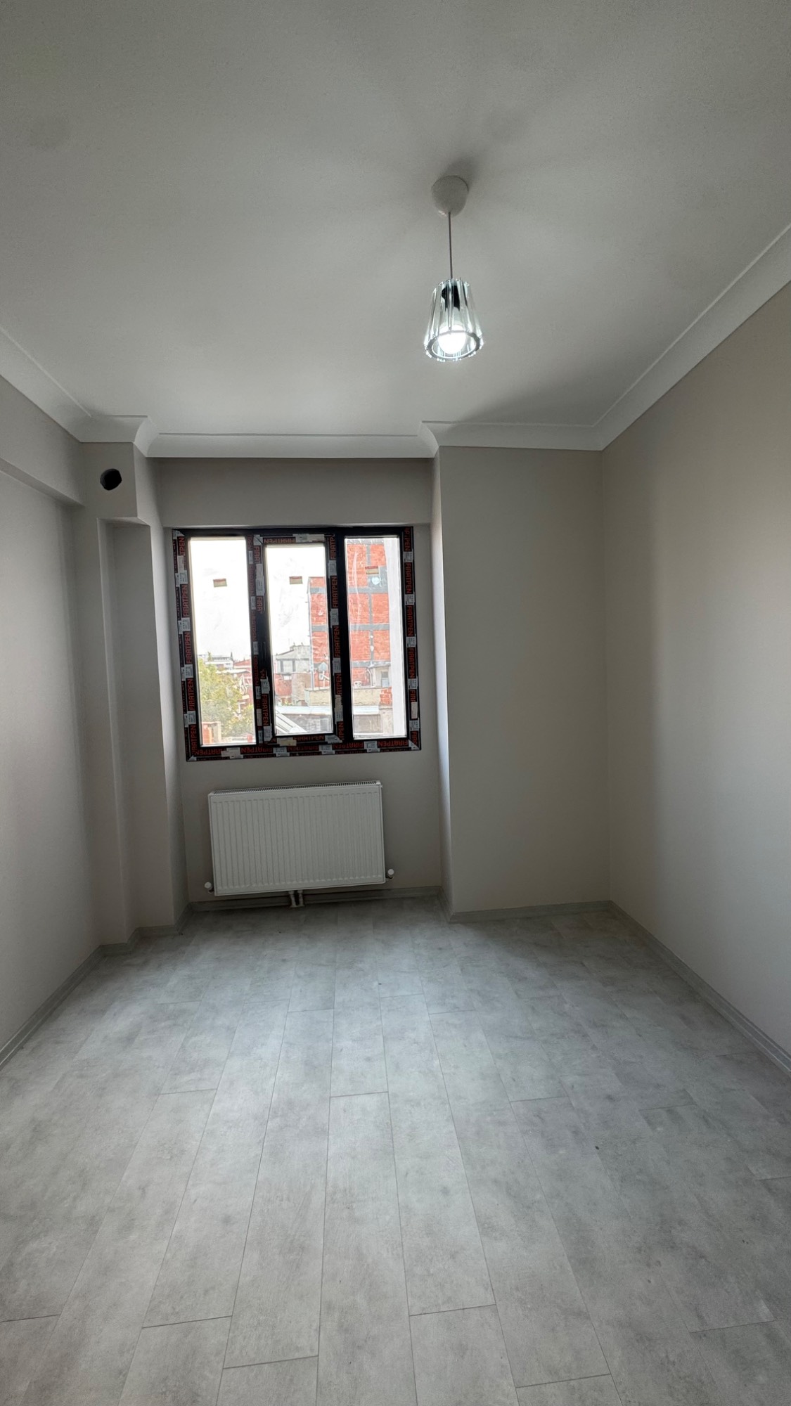 TURGUTLU ŞEHİTLER MAHALLESİ KARAAĞAÇ YOLU 2 + 1 SATILIK DAİRE