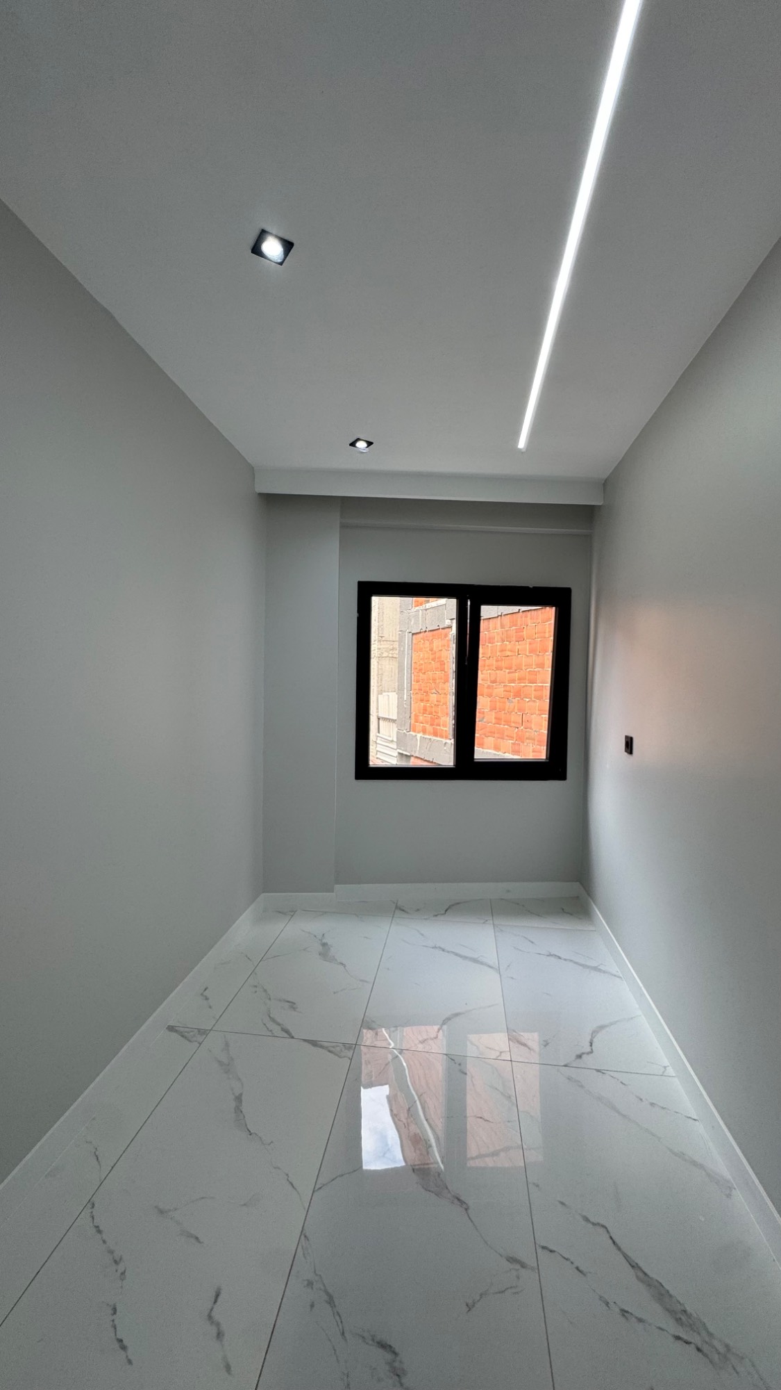 MANİSA TURGUTLU CUMHURİYET MAHALLESİ’NDE ASANSÖRLÜ OTOPARKLI 3 + 1 DAİRE