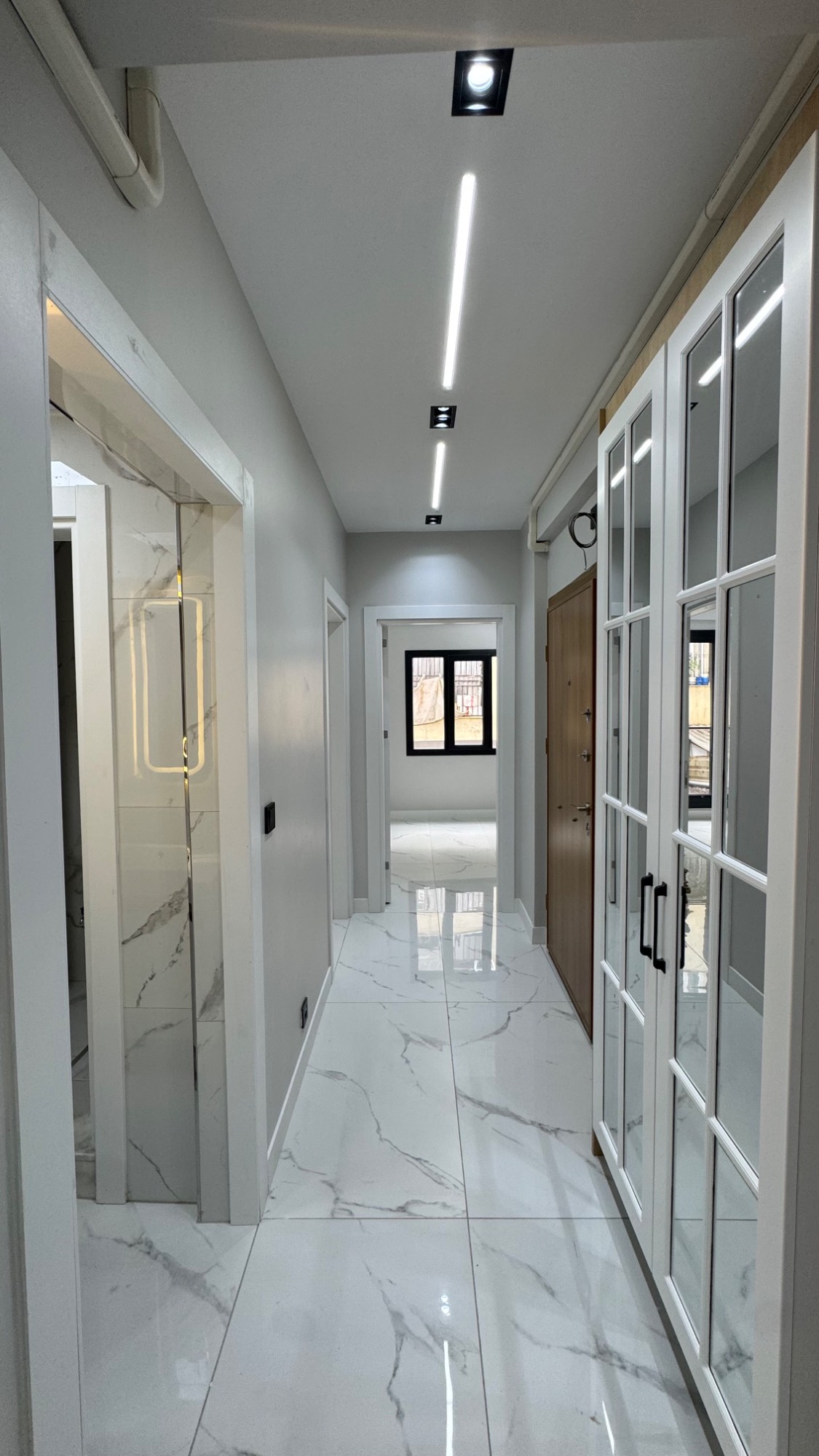 MANİSA TURGUTLU CUMHURİYET MAHALLESİ’NDE ASANSÖRLÜ OTOPARKLI 3 + 1 DAİRE