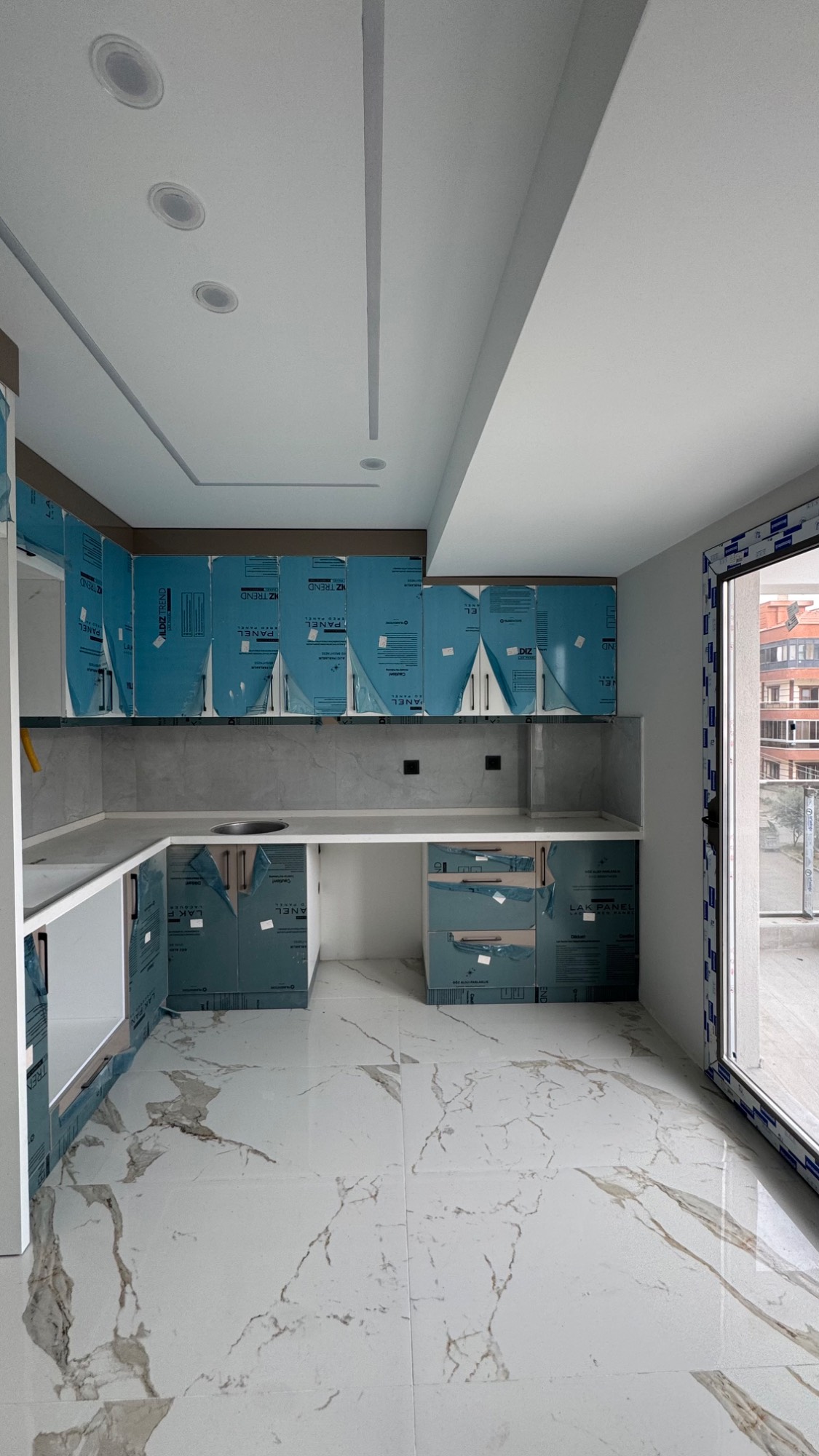TURGUTLU SELVİTEPE MAHALLESİ’NDE HESAPLI SATILIK 2 + 1 DAİRE