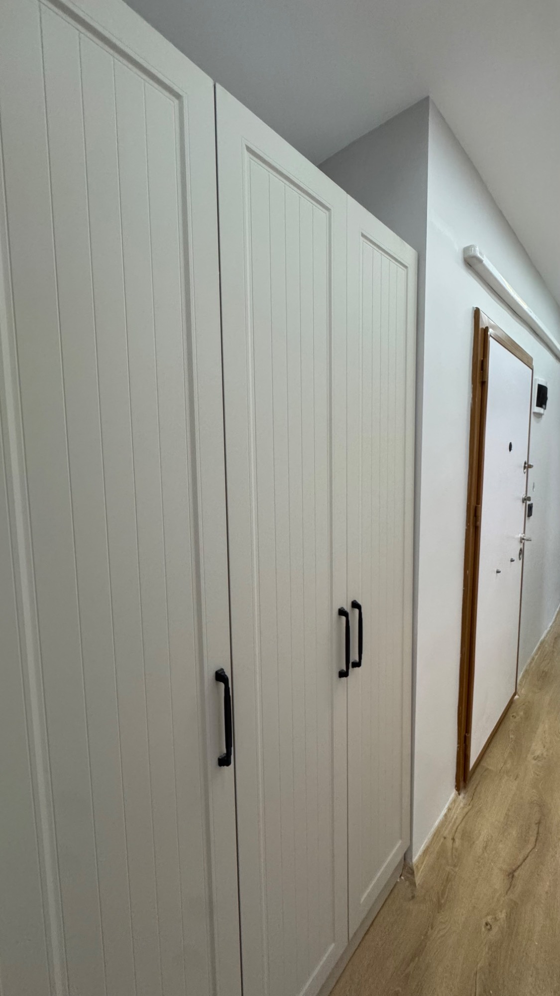MANİSA TURGUTLU SELVİ TEPE MAHALLESİ GENİŞ 2 + 1 SATILIK DAİRE