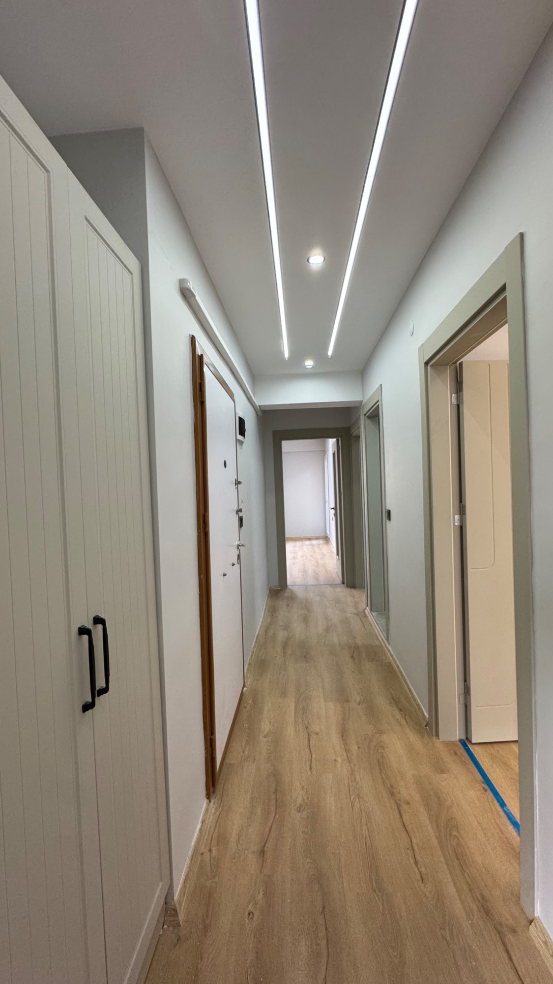 MANİSA TURGUTLU SELVİ TEPE MAHALLESİ GENİŞ 2 + 1 SATILIK DAİRE