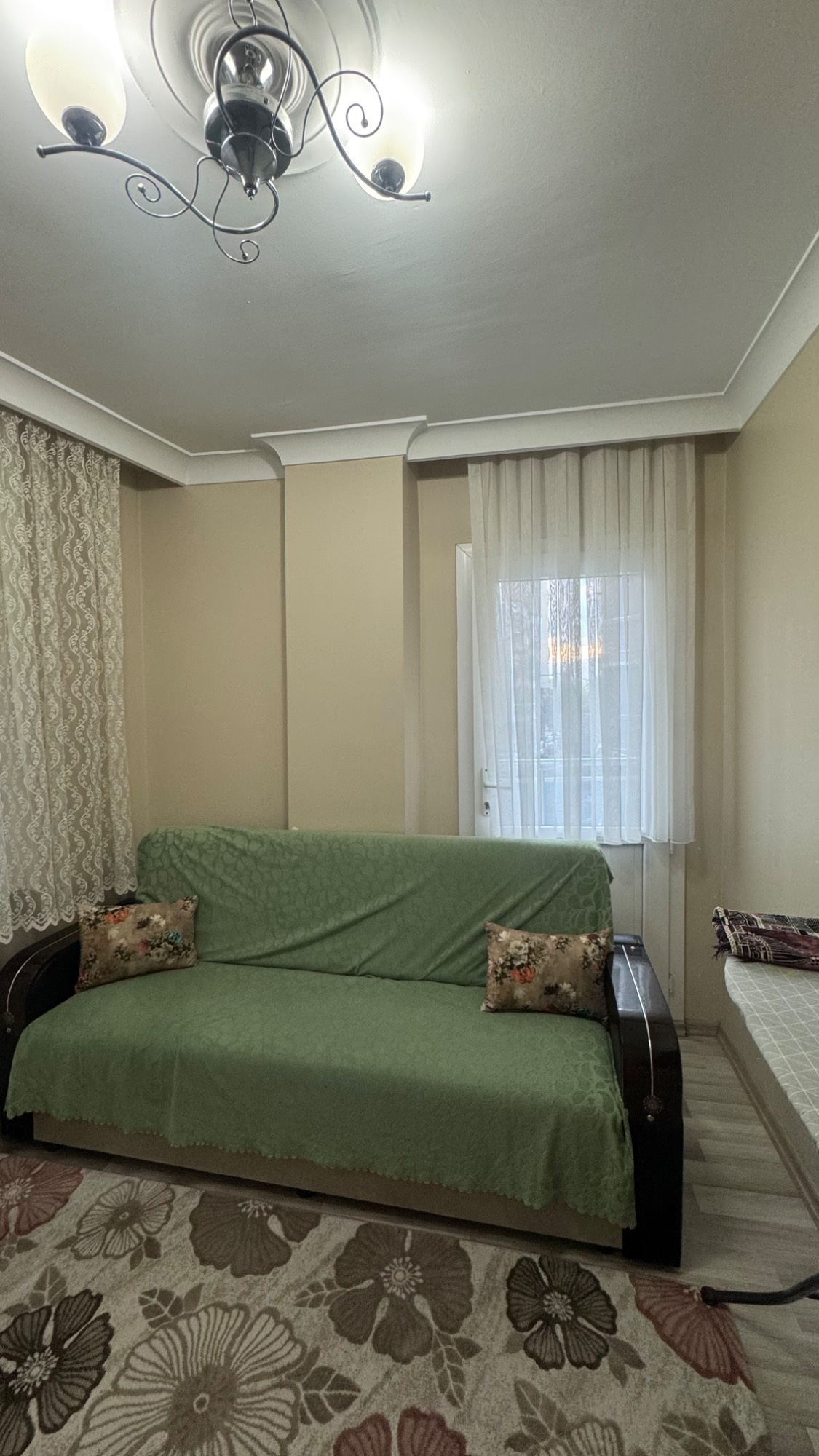 TURGUTLU YENİMAHALLE 2 + 1 EŞYALI KİRALIK DAİRE