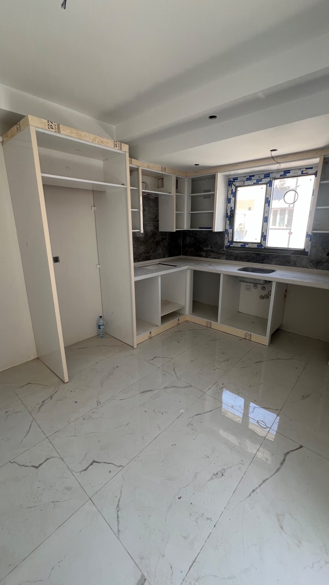 TURGUTLU 7 EYLÜL MAHALLESİ KÖŞE ARAKAT ALTTAN ISITMALI 3+1