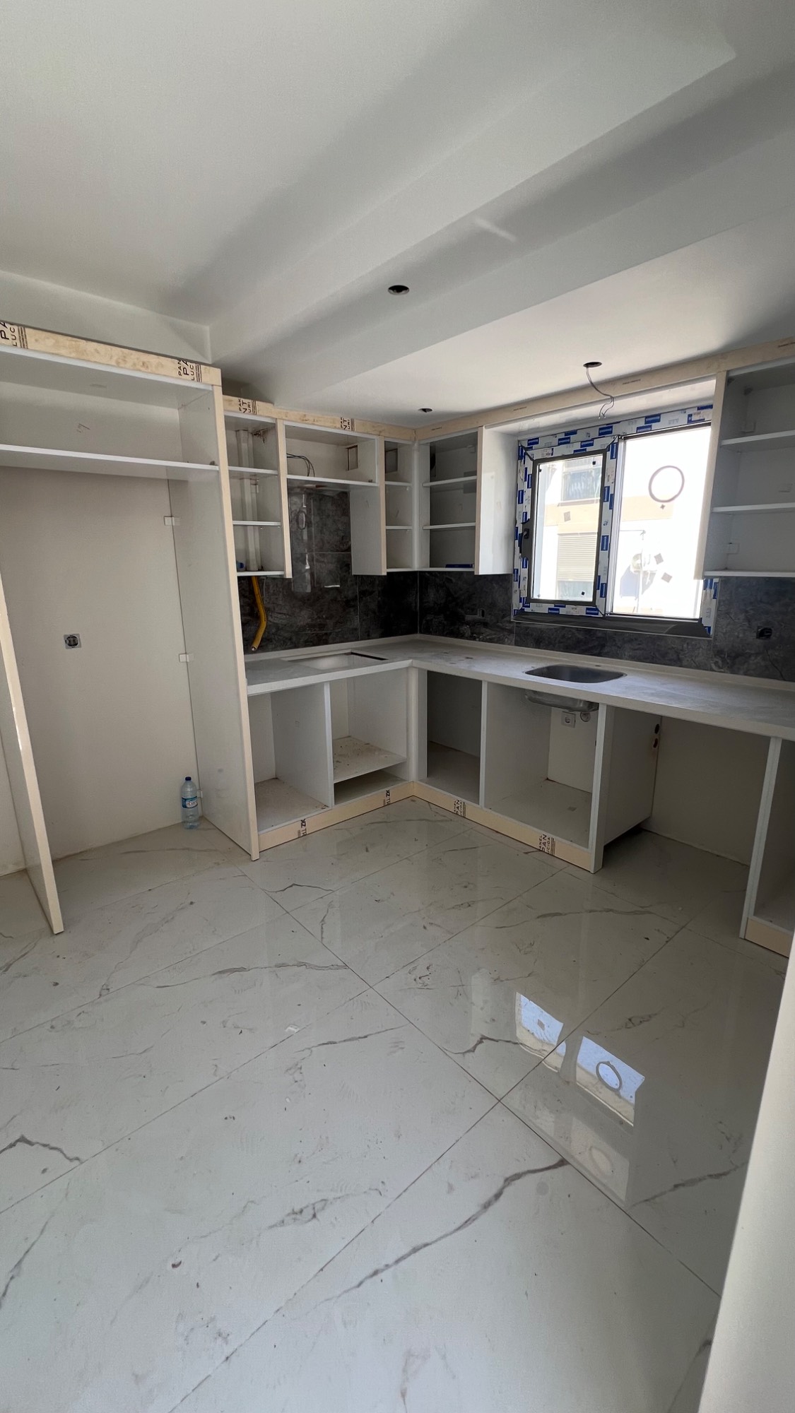 TURGUTLU 7 EYLÜL MAHALLESİ KÖŞE ARAKAT ALTTAN ISITMALI 3+1