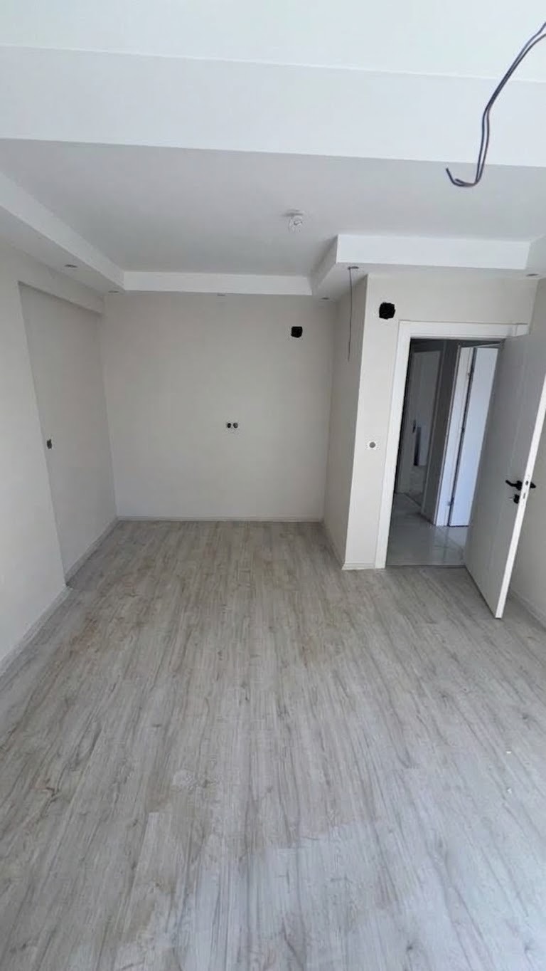 TURGUTLU 7 EYLÜL MAHALLESİ KÖŞE ARAKAT ALTTAN ISITMALI 3+1