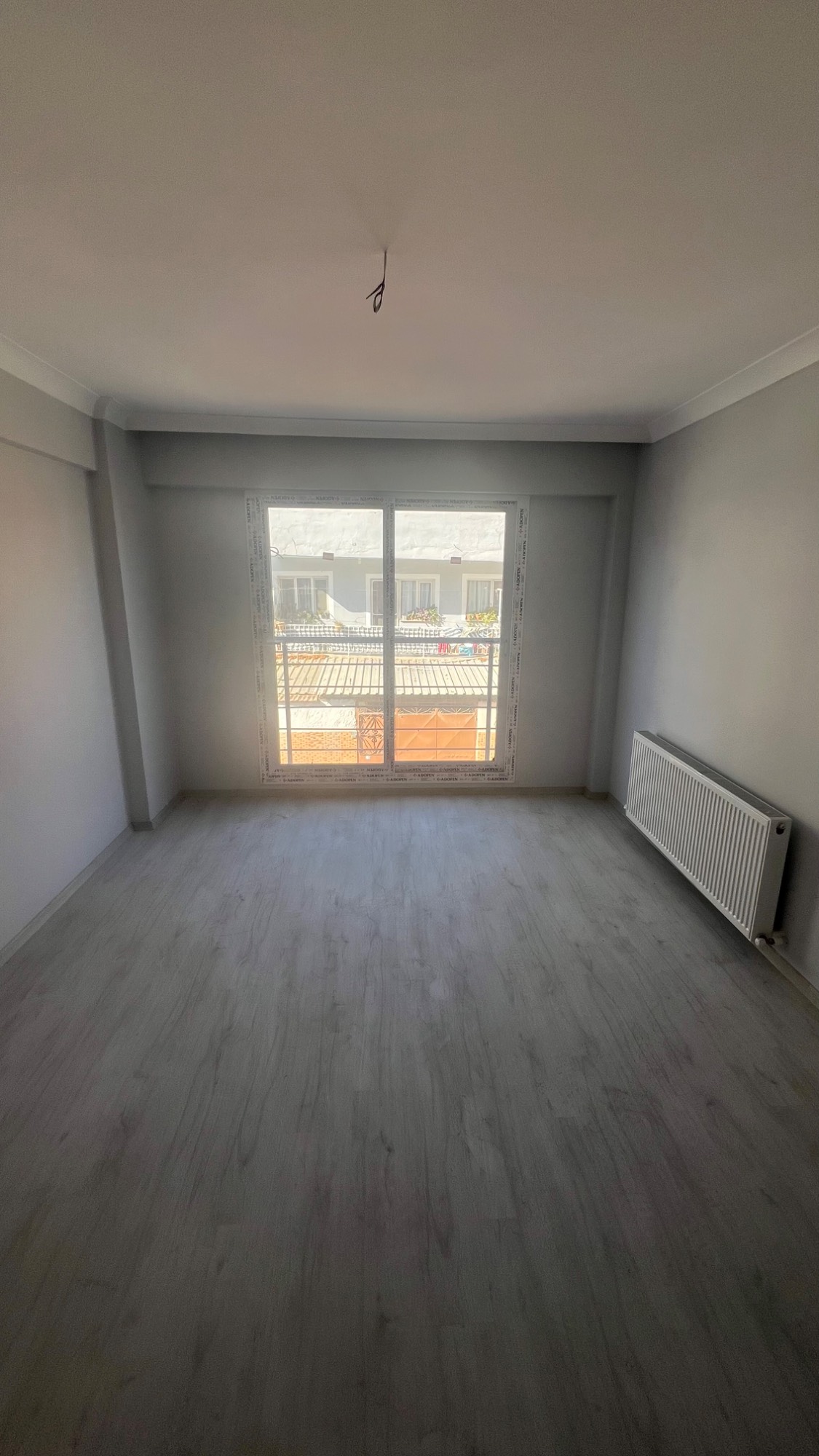 TURGUTLU 7 EYLÜL MAH 3+1  135 M2 DOĞALGAZLI