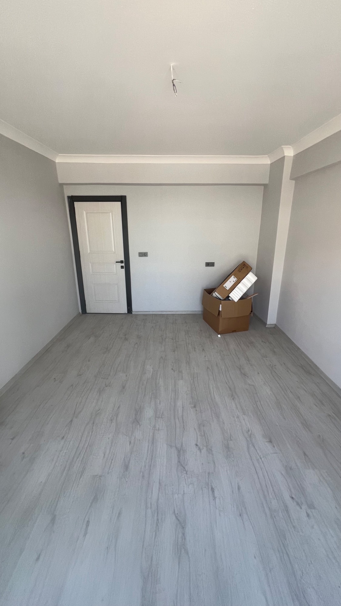 TURGUTLU 7 EYLÜL MAH 3+1  135 M2 DOĞALGAZLI