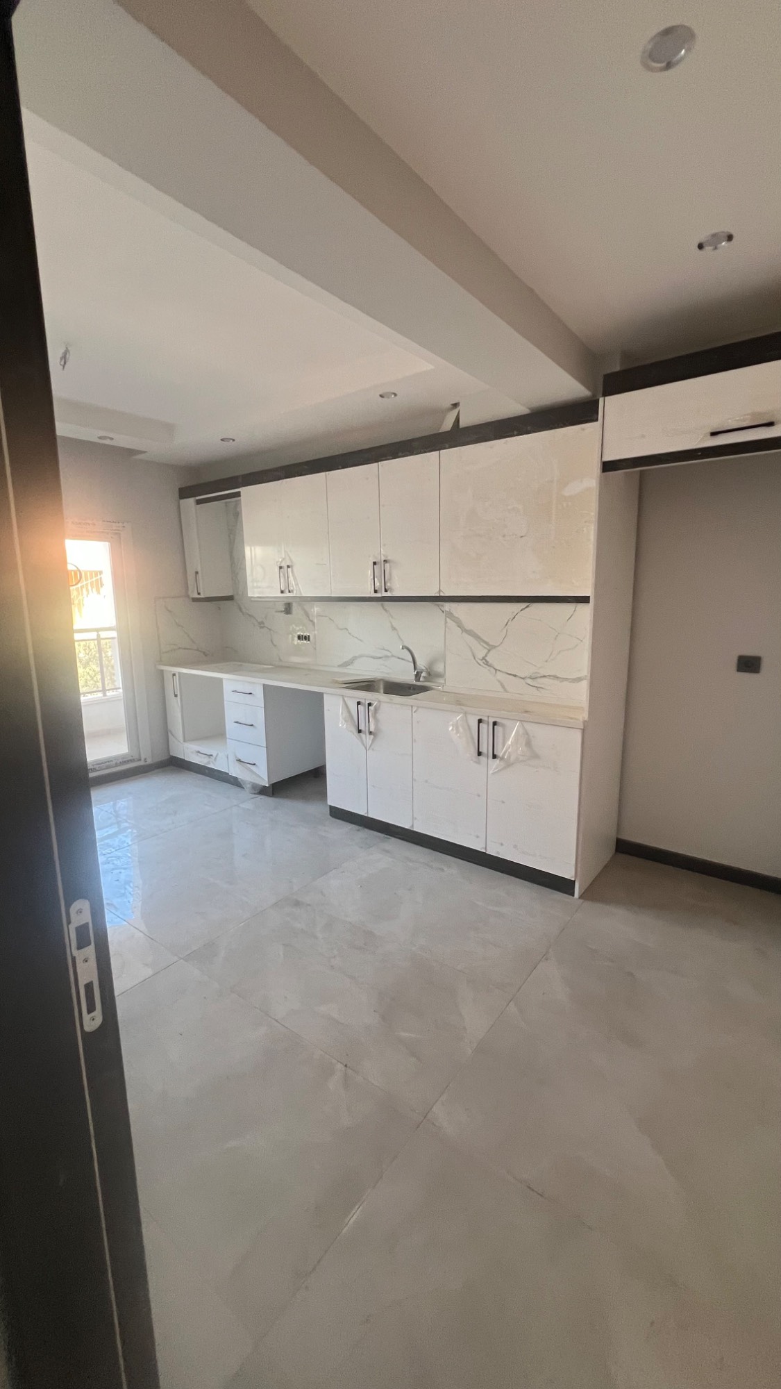 TURGUTLU 7 EYLÜL MAH 3+1  135 M2 DOĞALGAZLI