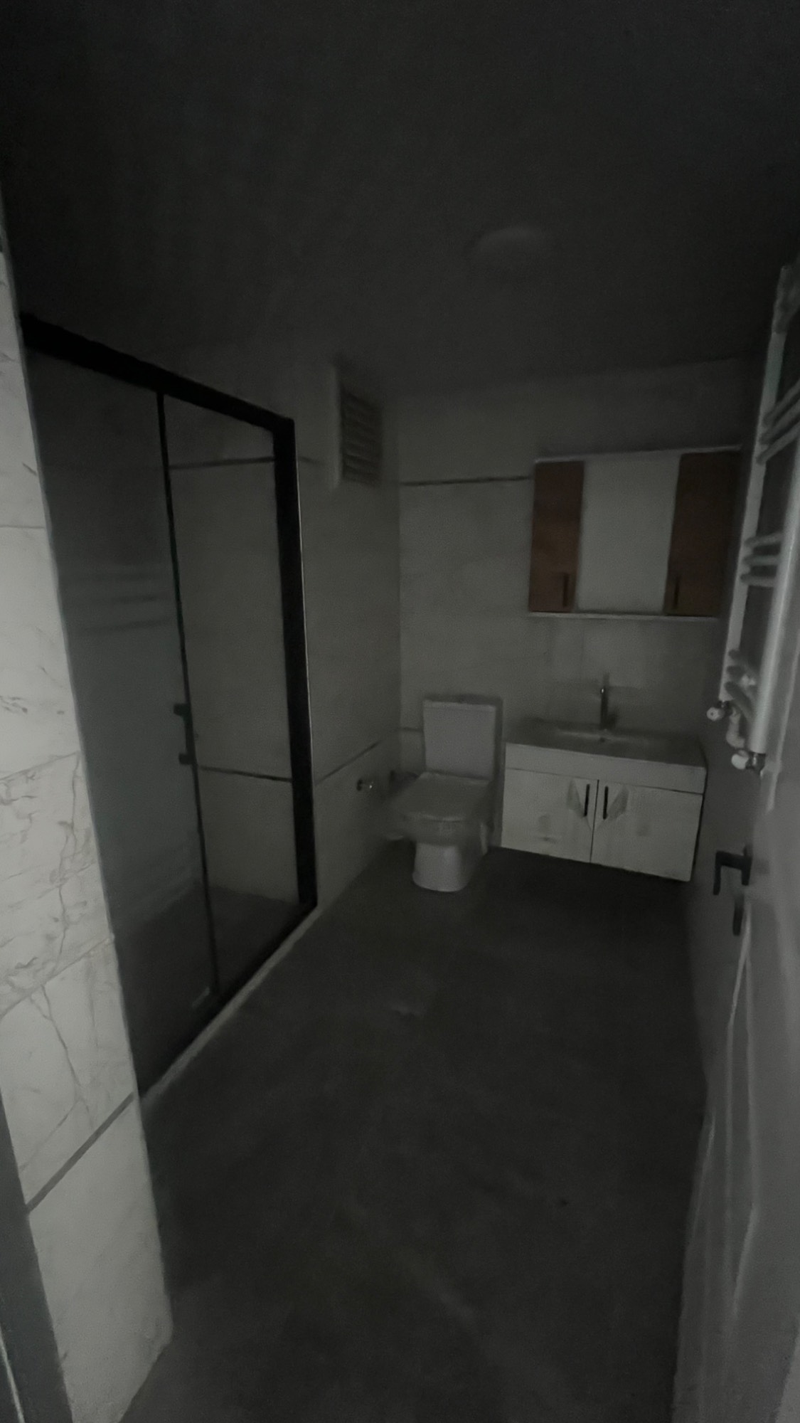 TURGUTLU KERVANYOLU YAKINI 110 M2 TERASLI 2+1 DAİRE