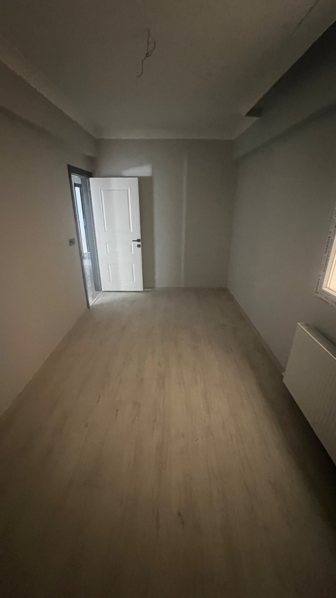 TURGUTLU KERVANYOLU YAKINI 110 M2 TERASLI 2+1 DAİRE