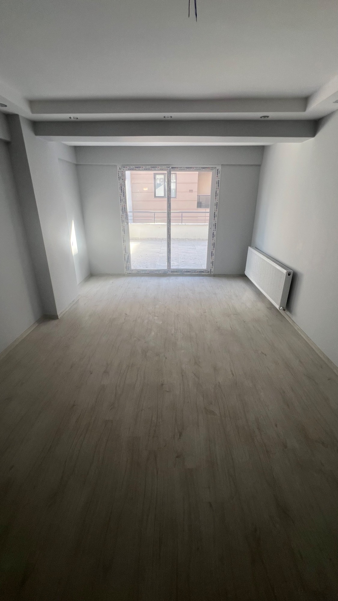 TURGUTLU KERVANYOLU YAKINI 110 M2 TERASLI 2+1 DAİRE