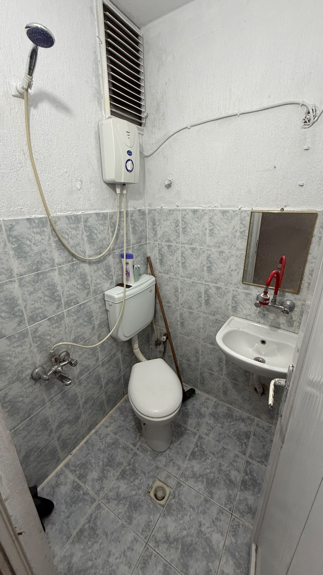 TURGUTLU ALTAY MEYDANI YAKINI LÜKS ZEMİN 2+1 FIRSAT FİYATLI SATILIK DAİRE