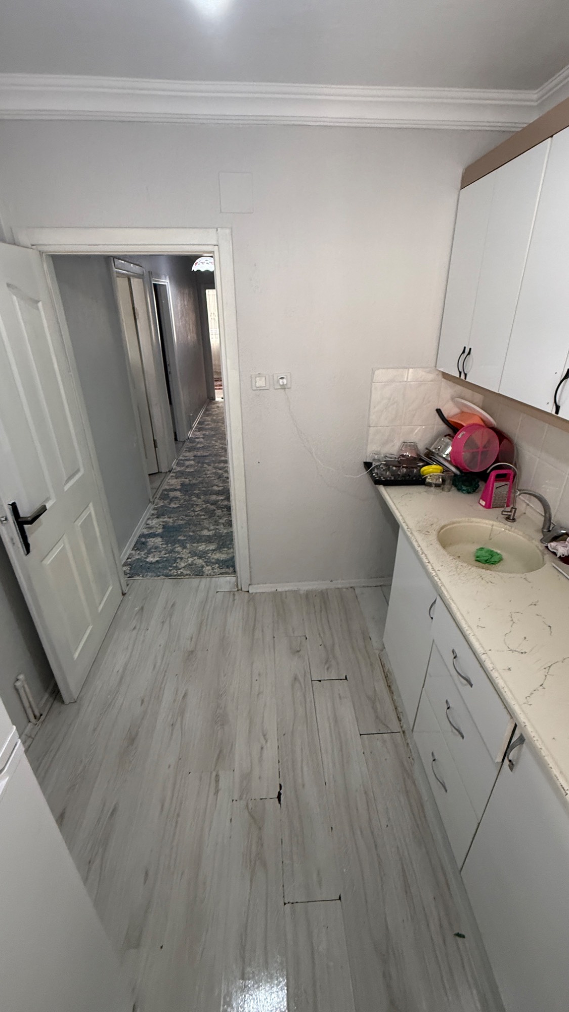 TURGUTLU ALTAY MEYDANI YAKINI LÜKS ZEMİN 2+1 FIRSAT FİYATLI SATILIK DAİRE