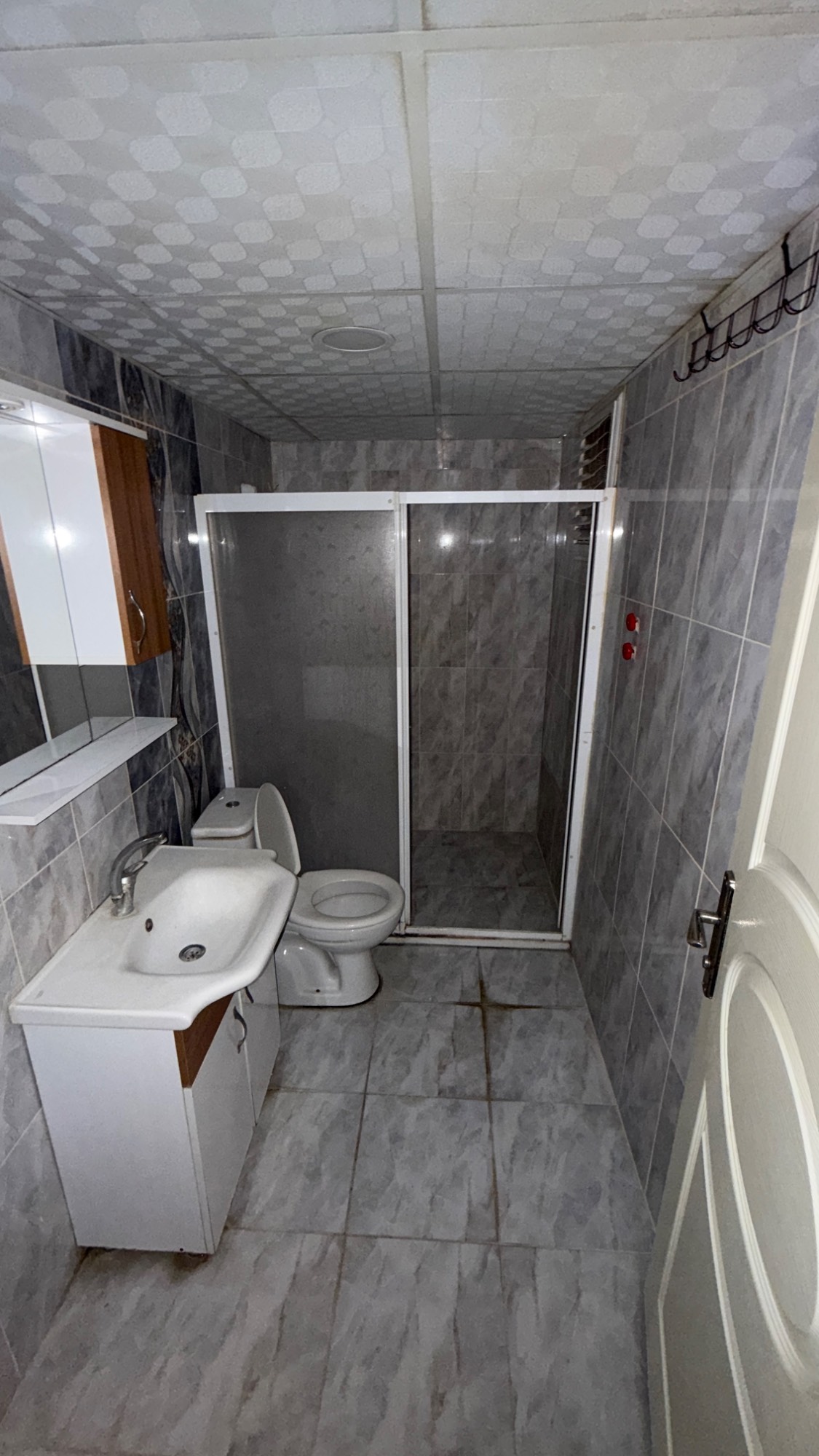 DEDEKORKUT’TA 1+1 KLİMALI ARA KAT ASANSÖRLÜ KİRALIK DAİRE
