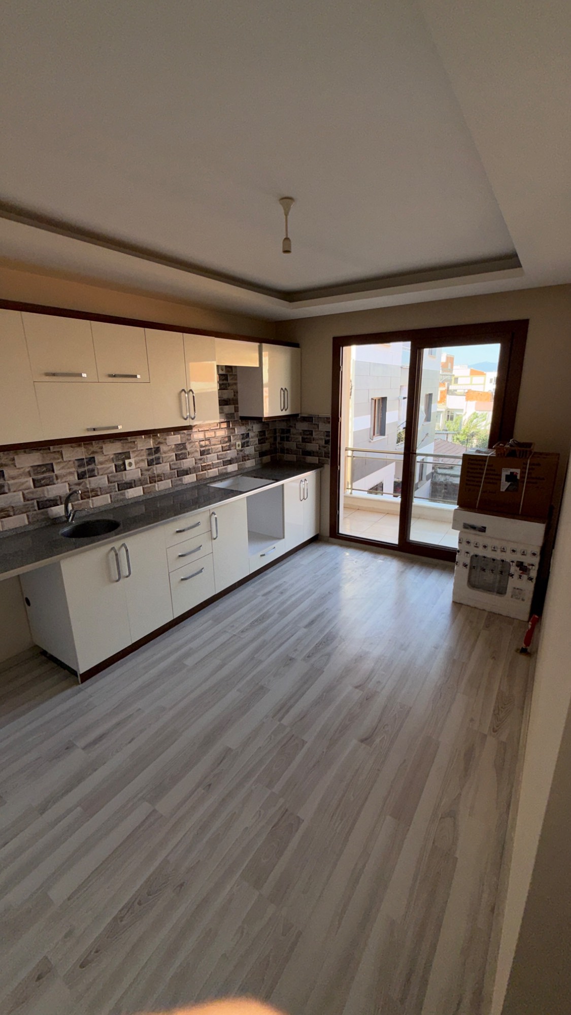 DEDEKORKUT’TA 1+1 KLİMALI ARA KAT ASANSÖRLÜ KİRALIK DAİRE