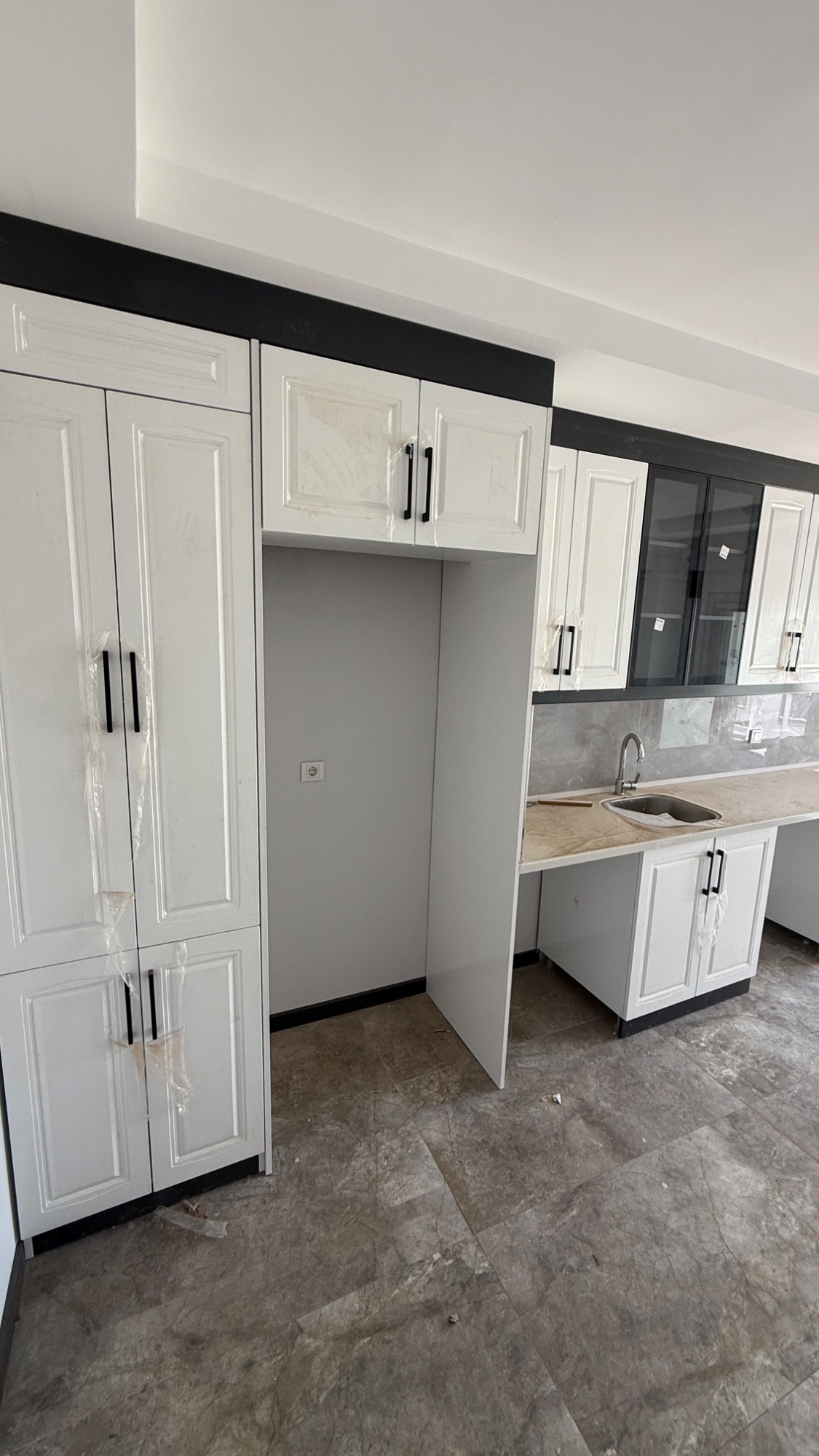 MUSTAFA KEMAL DE ARA KAT FIRSAT 3+1 SATILIK DAİRE