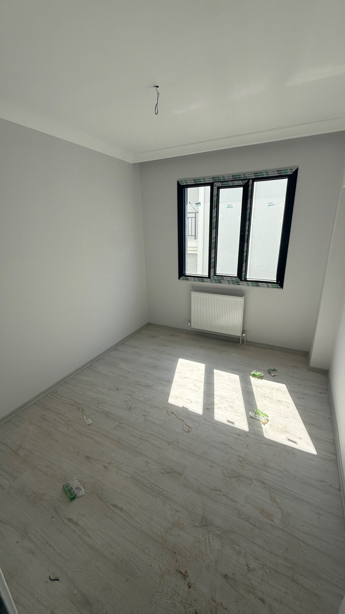 MUSTAFA KEMAL DE ARA KAT FIRSAT 3+1 SATILIK DAİRE