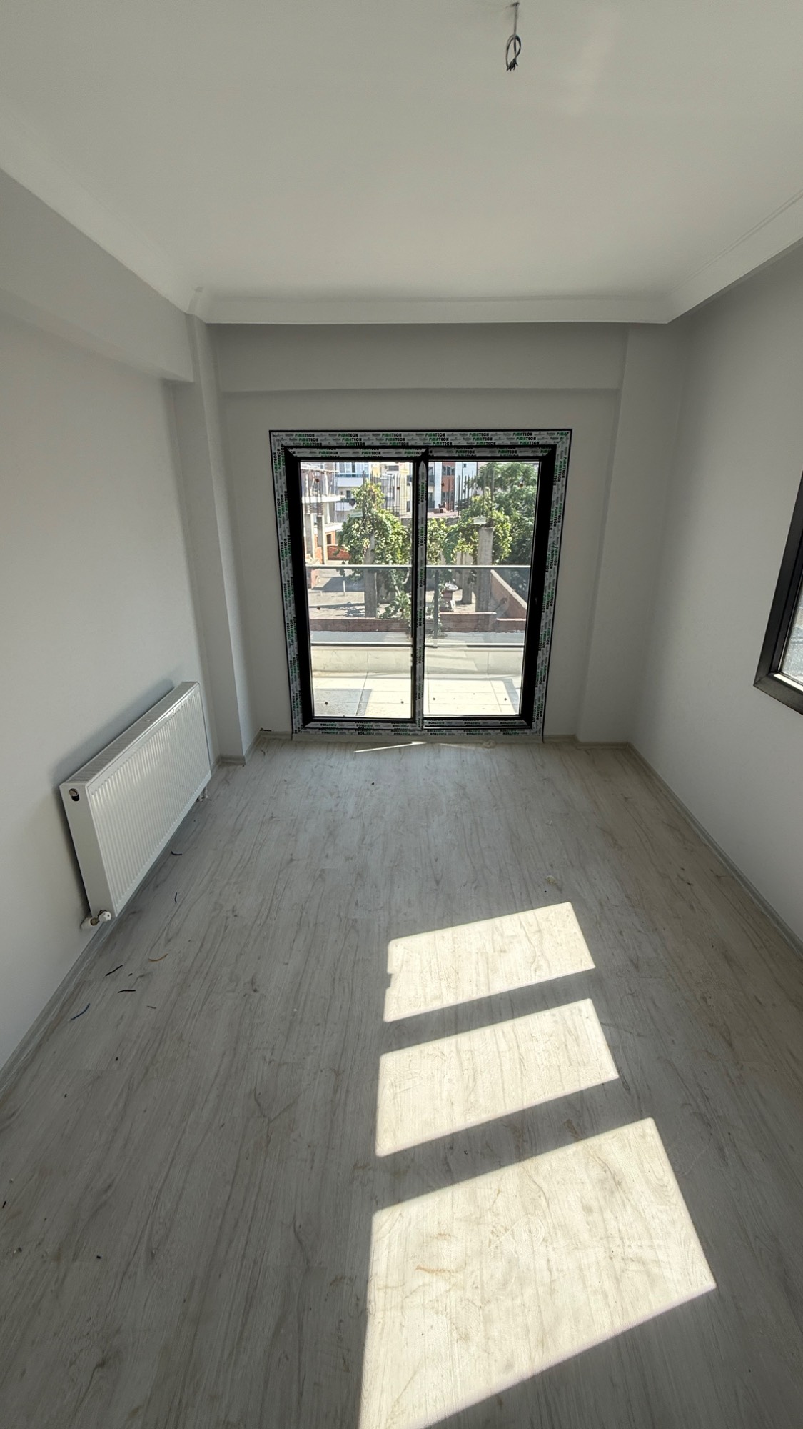 MUSTAFA KEMAL DE ARA KAT FIRSAT 3+1 SATILIK DAİRE