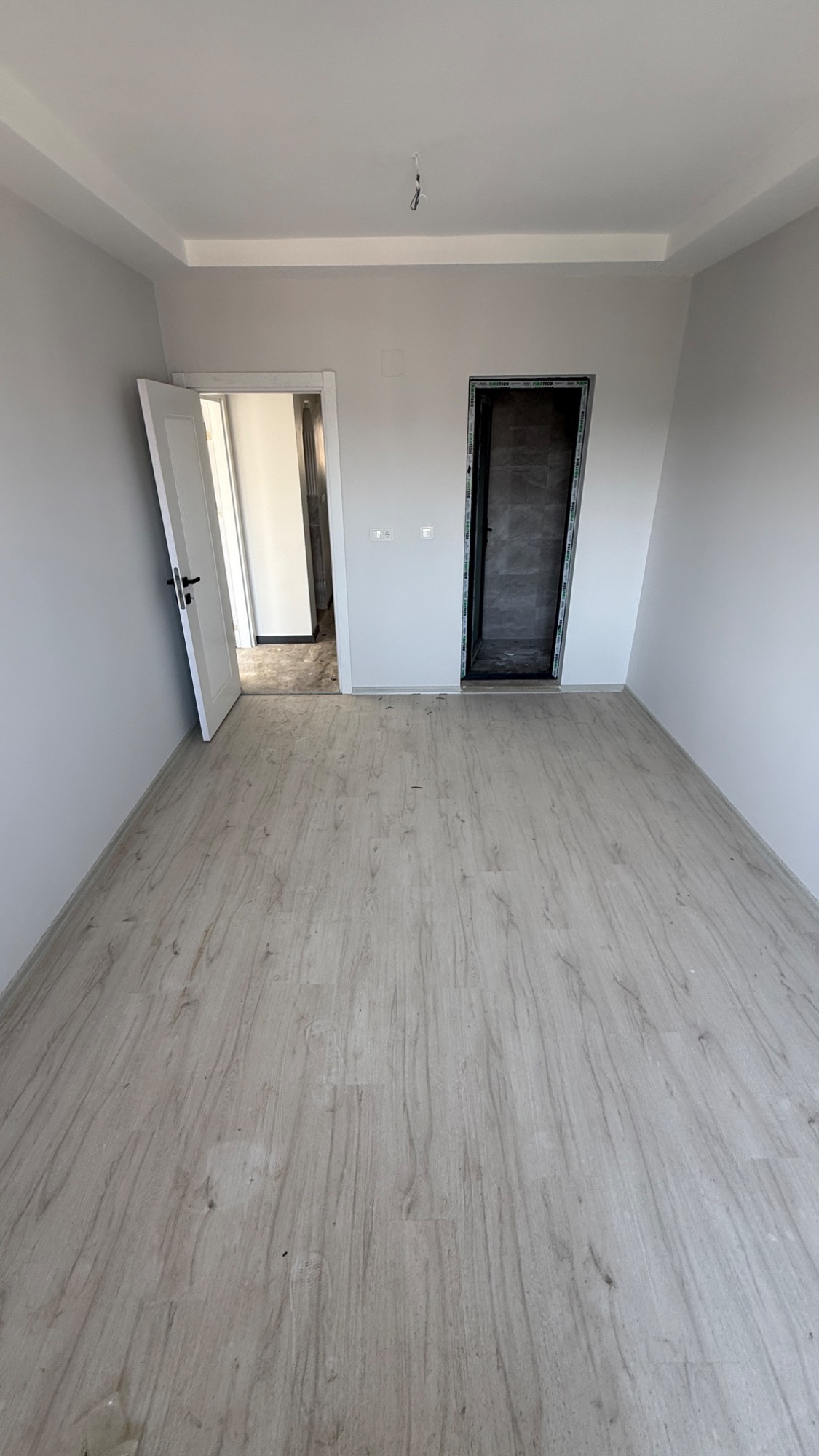 MUSTAFA KEMAL DE ARA KAT FIRSAT 3+1 SATILIK DAİRE