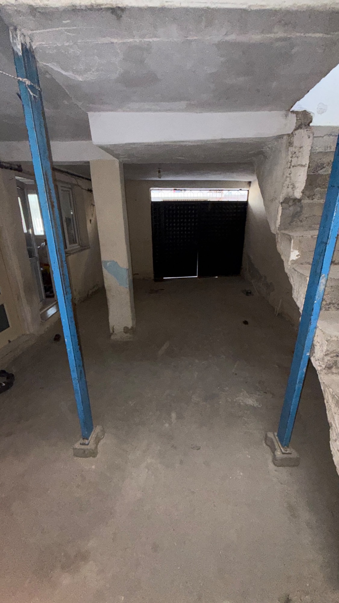 PAZARTESİ PAZARINA YAKIN İKİ KATLI SATILIK MÜSTAKİL