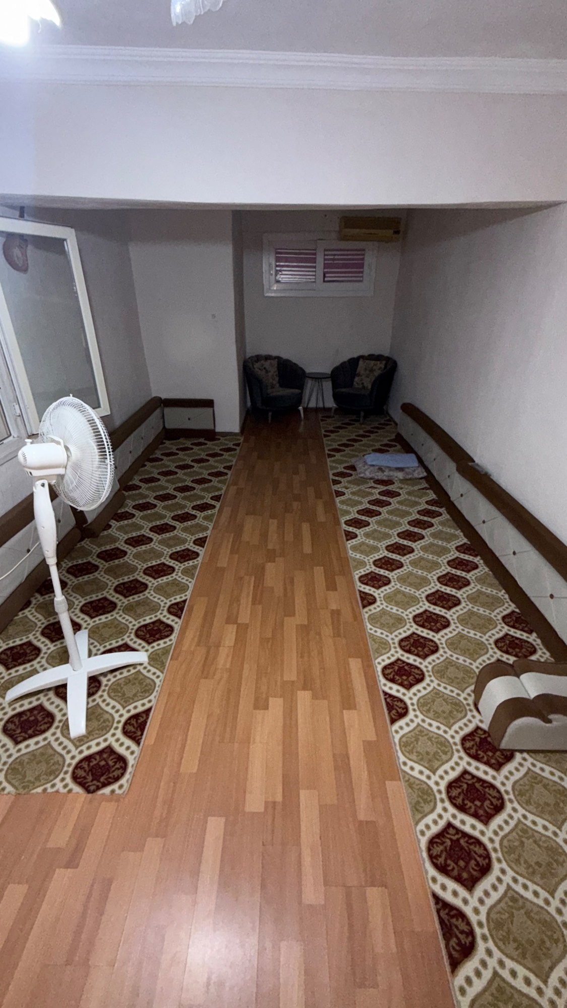 PAZARTESİ PAZARINA YAKIN İKİ KATLI SATILIK MÜSTAKİL