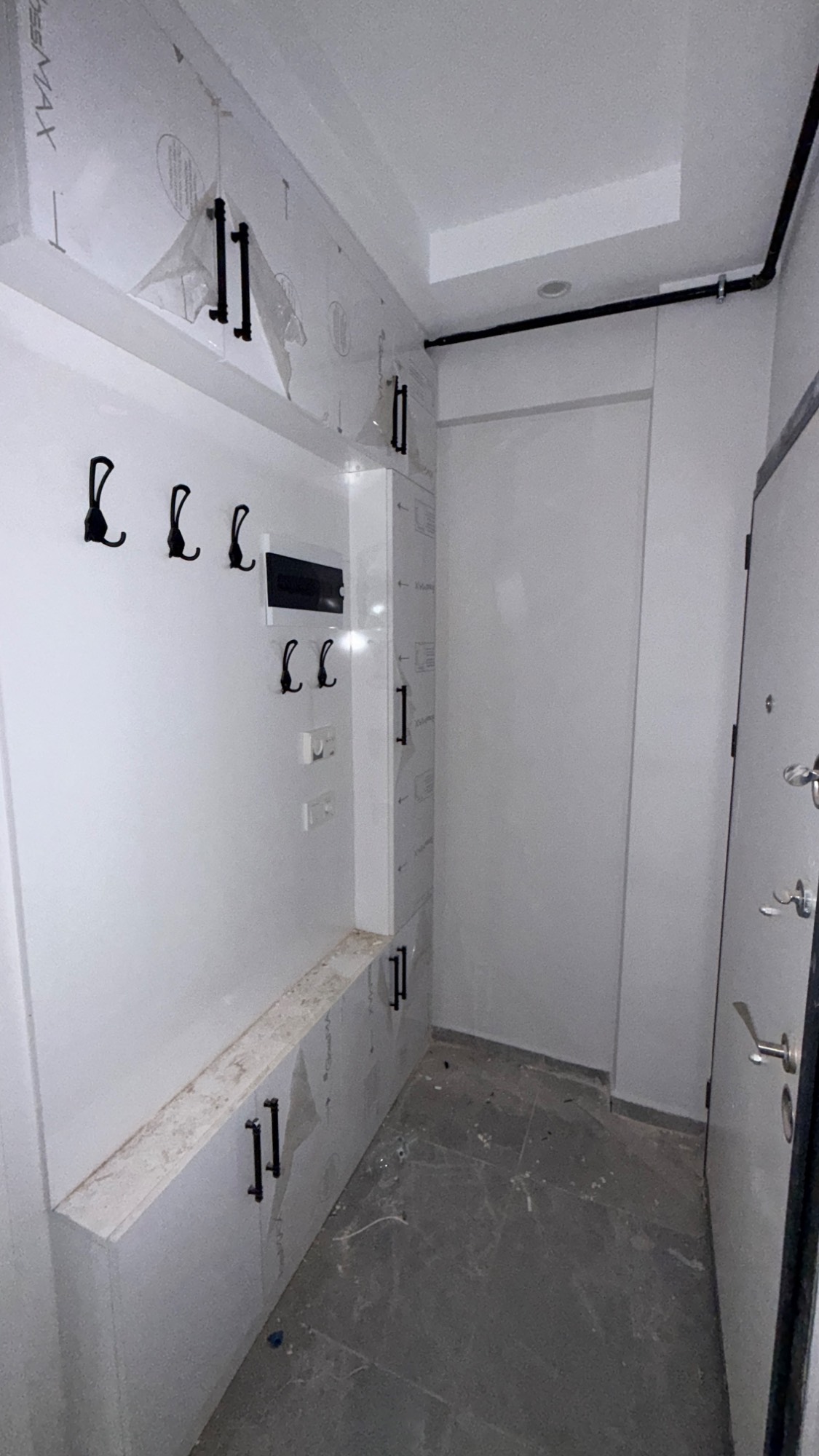 ERGENEKON MERKEZDE SINIRSIZ KREDİ İMKANLI SIFIR SATILIK 2+1 DAİRE
