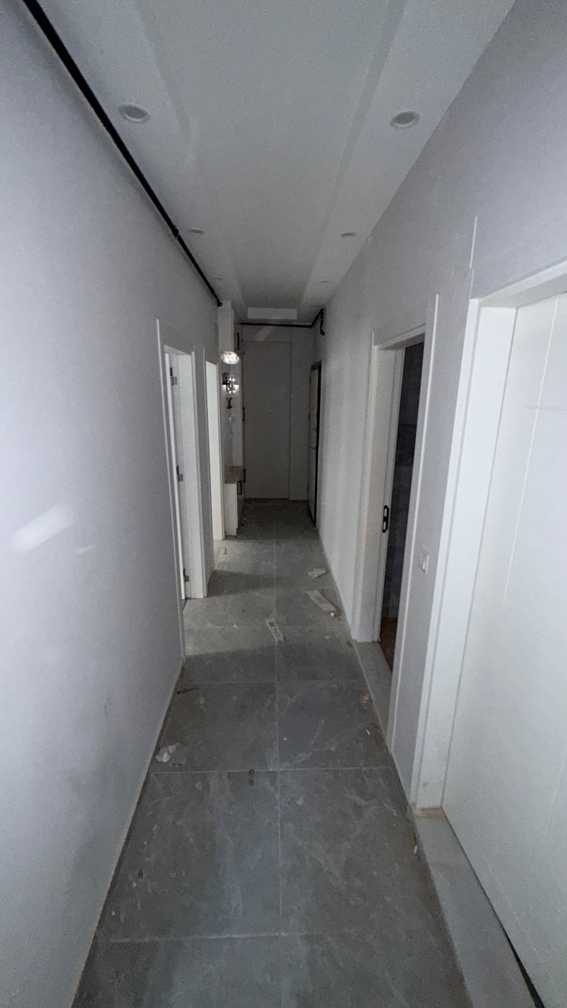 ERGENEKON MERKEZDE SINIRSIZ KREDİ İMKANLI SIFIR SATILIK 2+1 DAİRE