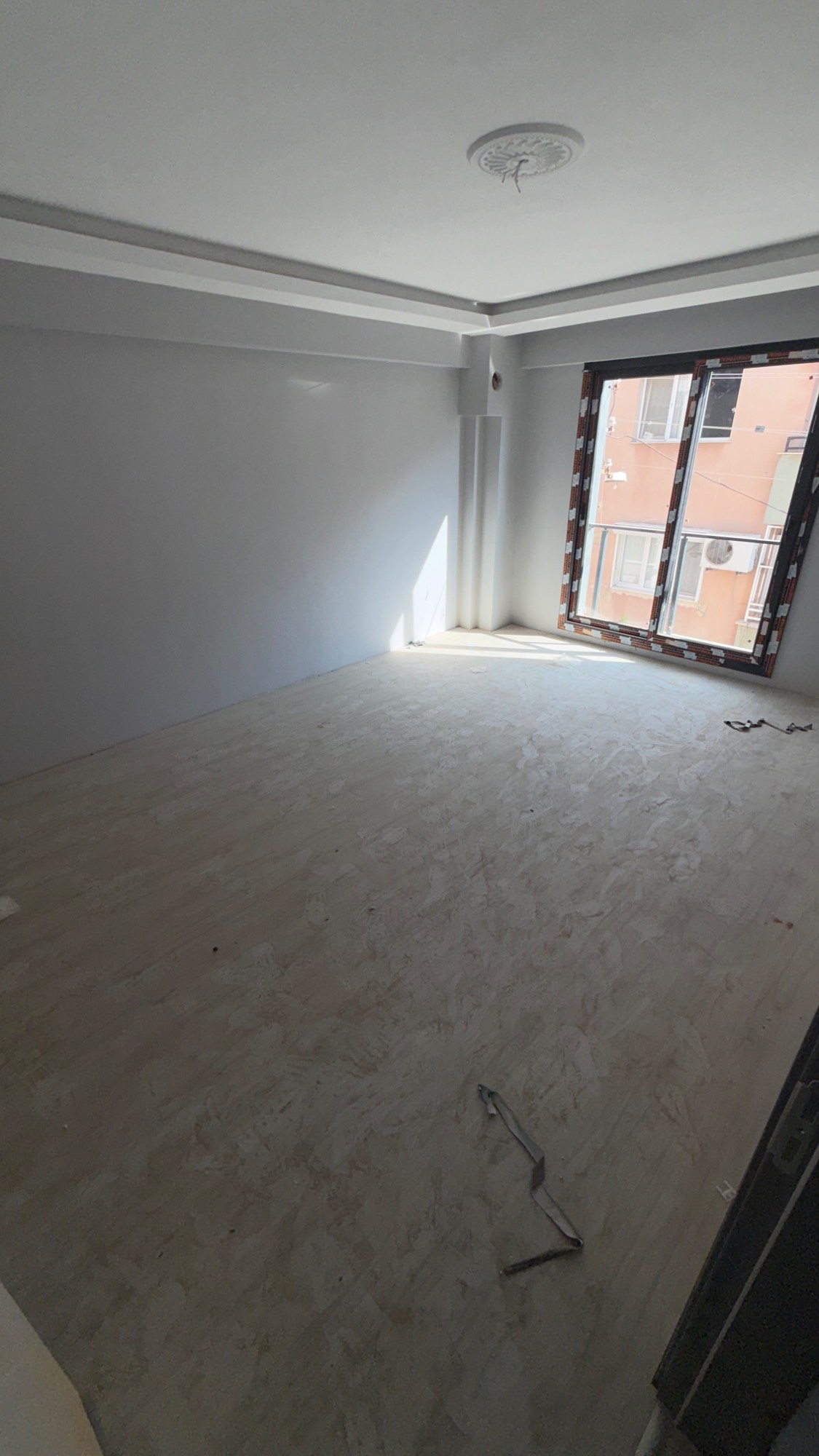 PAZARTESİ PAZARI YAKINI 3+1 SIFIR ACİL SATILIK DAİRE