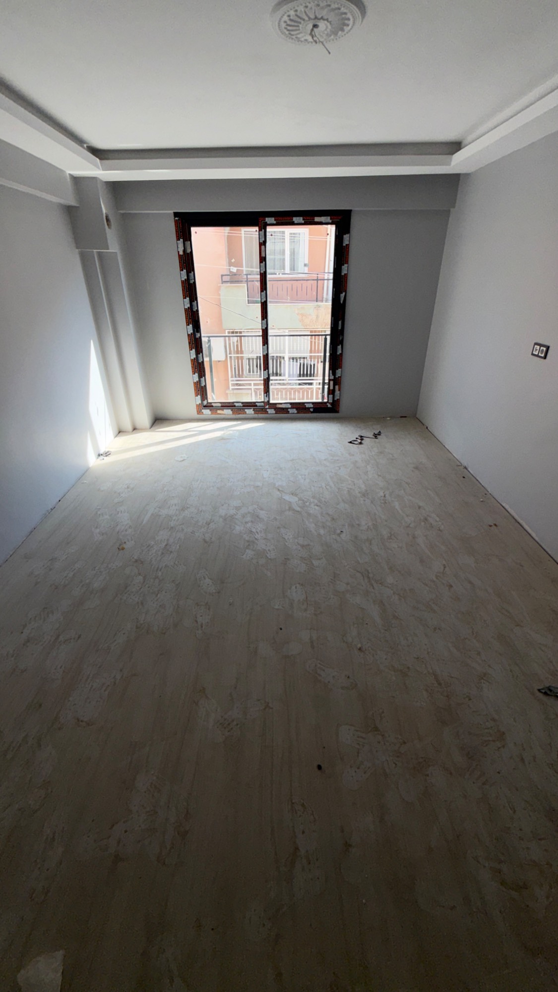 PAZARTESİ PAZARI YAKINI 3+1 SIFIR ACİL SATILIK DAİRE