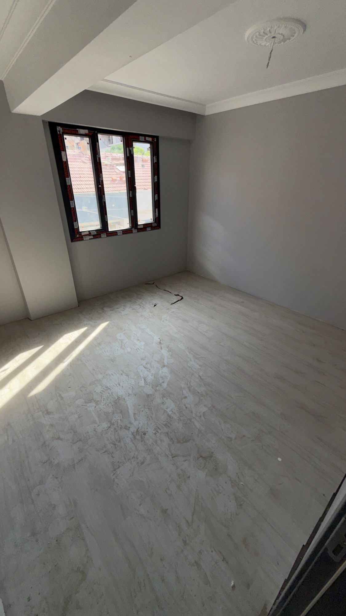 PAZARTESİ PAZARI YAKINI 3+1 SIFIR ACİL SATILIK DAİRE