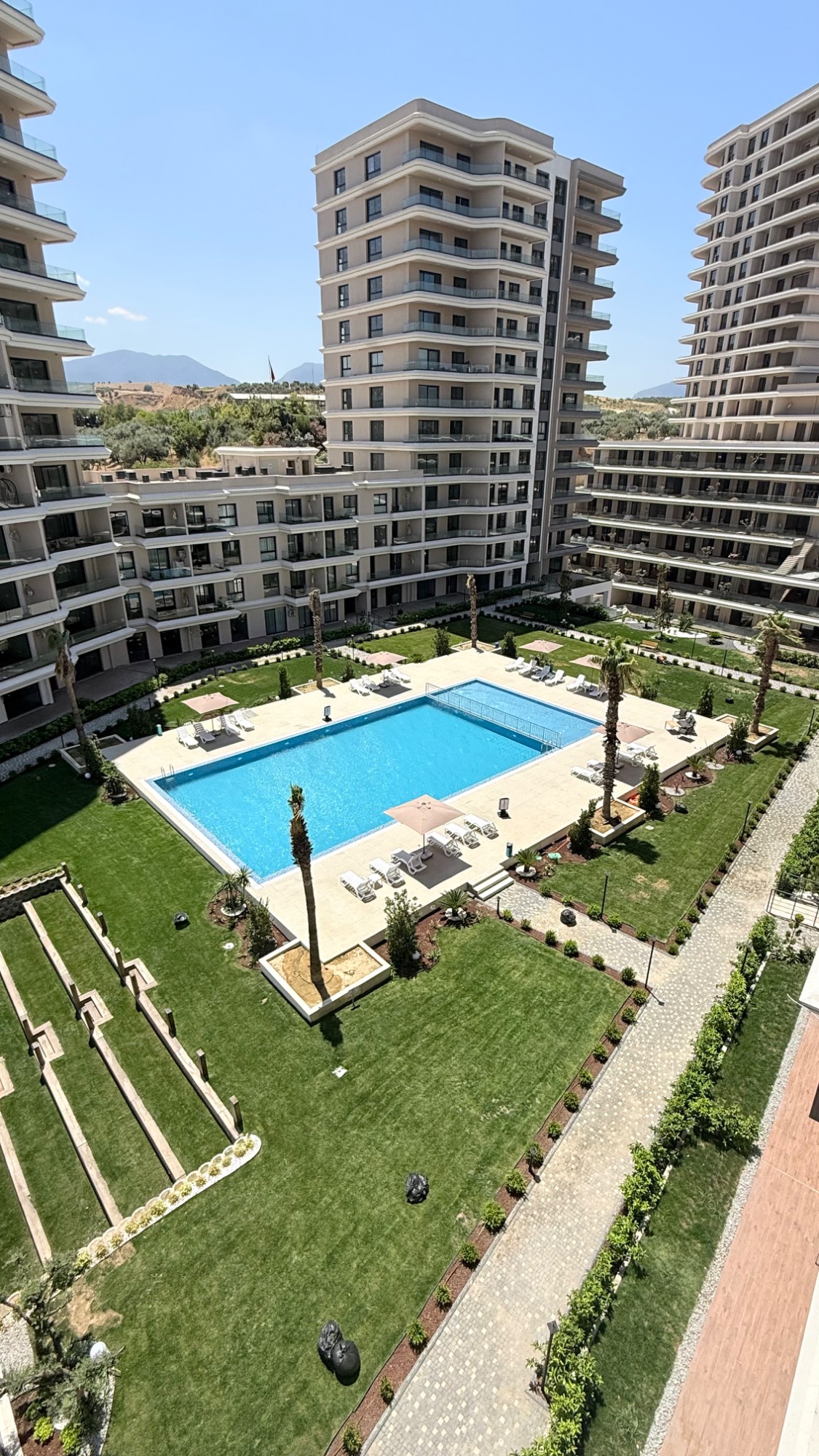TURGUTLU SATILIK SELVILITEPE MAH MİRNAS BAHÇEŞEHİR LÜKS DAİRELER