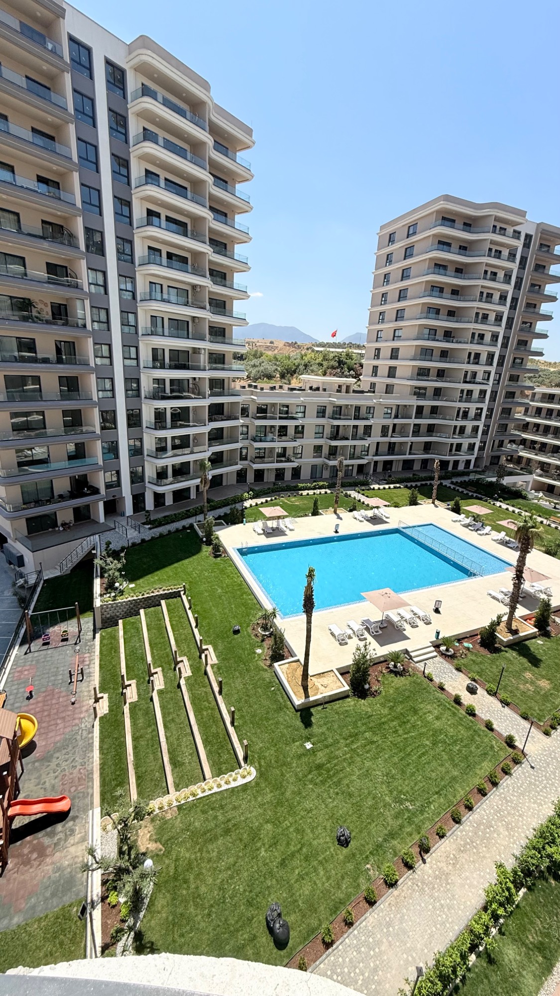 TURGUTLU SATILIK SELVILITEPE MAH MİRNAS BAHÇEŞEHİR LÜKS DAİRELER