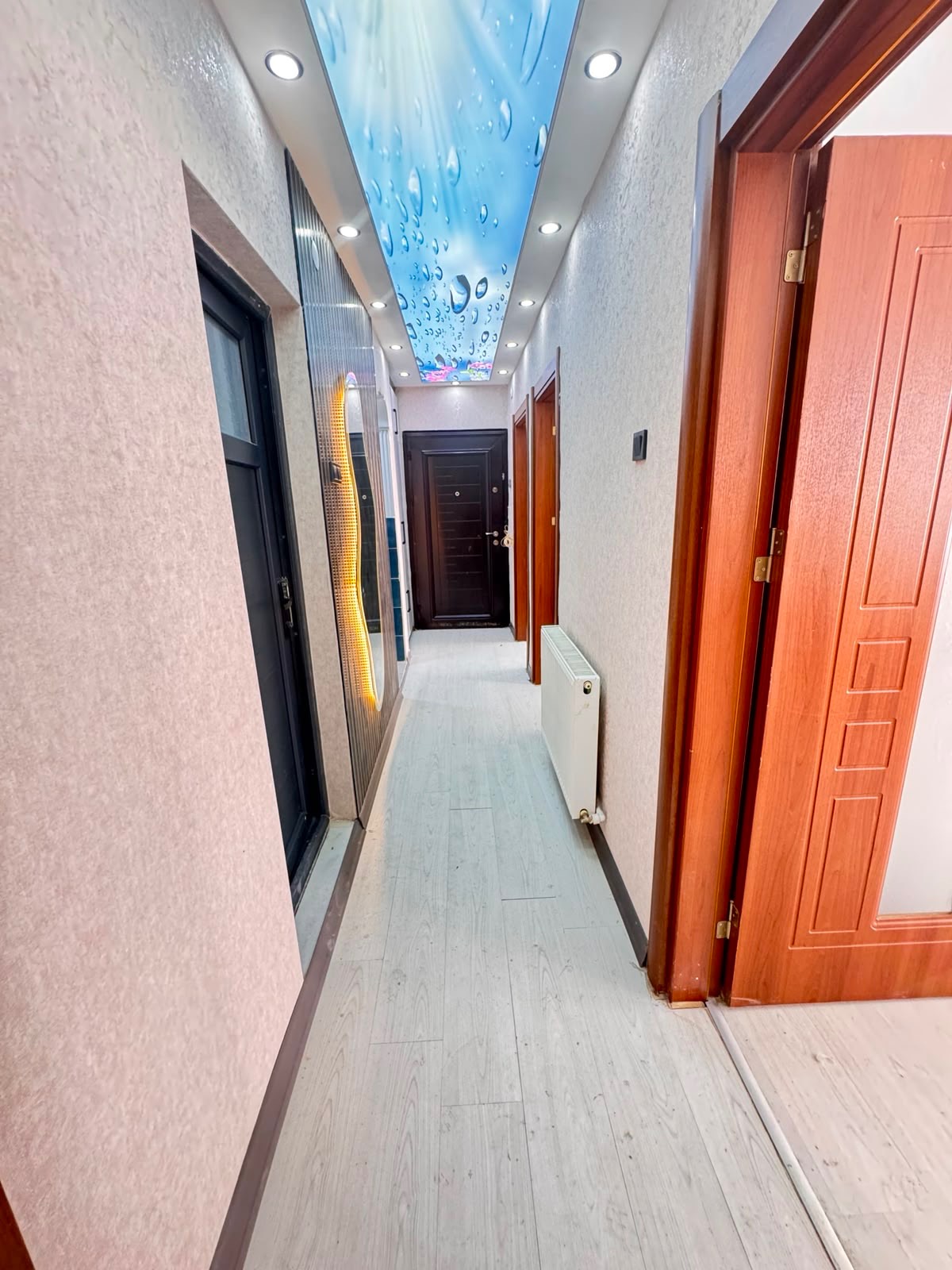 TURAN MAH 2+1 D.GAZLI ARA KAT MERKEZİ KONUMDA MASRAFSIZ SATILIK DAİRE
