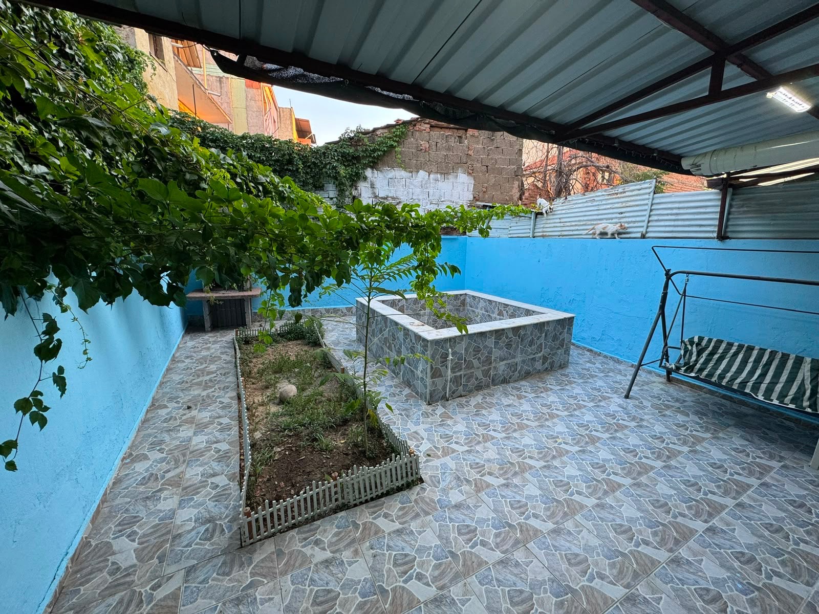 SEVİNÇ PARKI YAKINI 3+1 BAHÇELİ GENİŞ ZEMİN SATILIK DAİRE