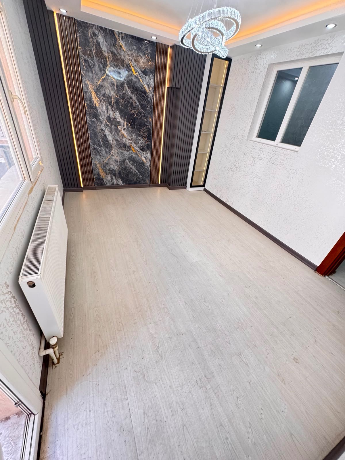 TURAN MAH 2+1 D.GAZLI ARA KAT MERKEZİ KONUMDA MASRAFSIZ SATILIK DAİRE