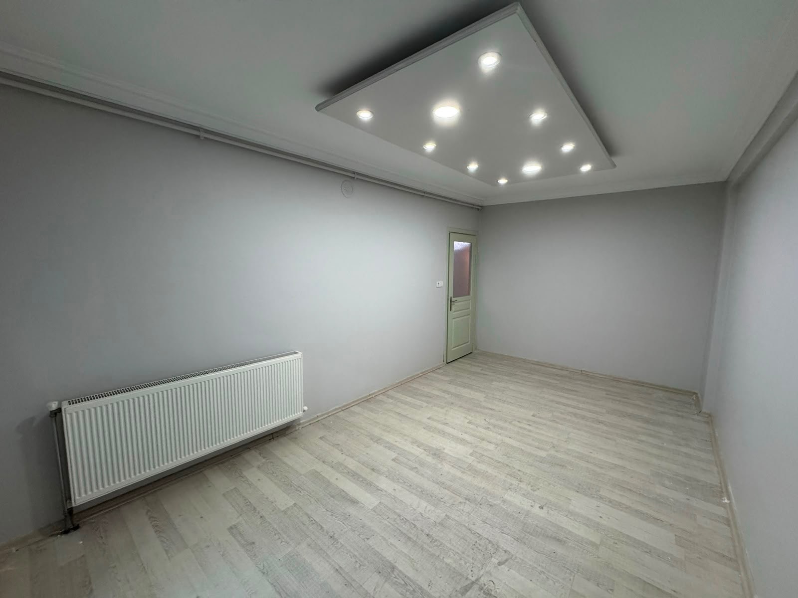 SEVİNÇ PARKI YAKINI 3+1 BAHÇELİ GENİŞ ZEMİN SATILIK DAİRE