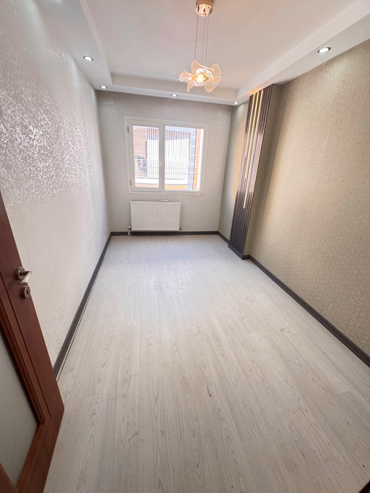 TURAN MAH 2+1 D.GAZLI ARA KAT MERKEZİ KONUMDA MASRAFSIZ SATILIK DAİRE