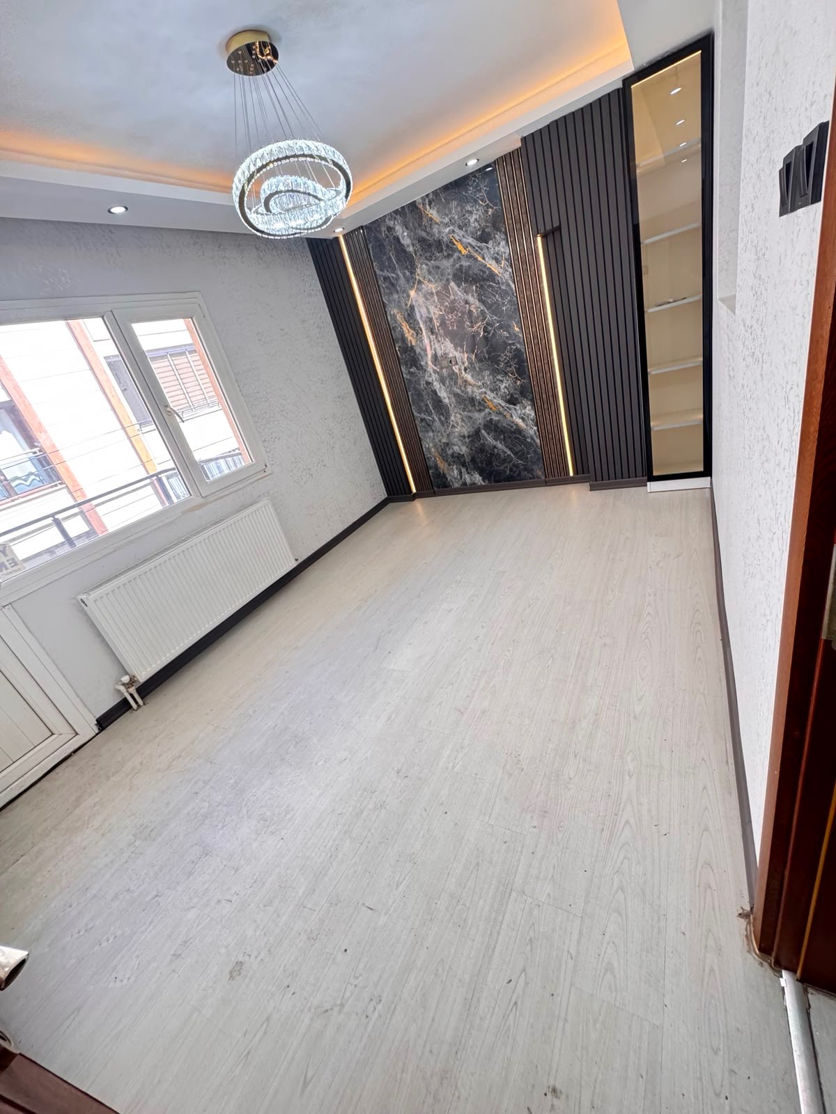 TURAN MAH 2+1 D.GAZLI ARA KAT MERKEZİ KONUMDA MASRAFSIZ SATILIK DAİRE