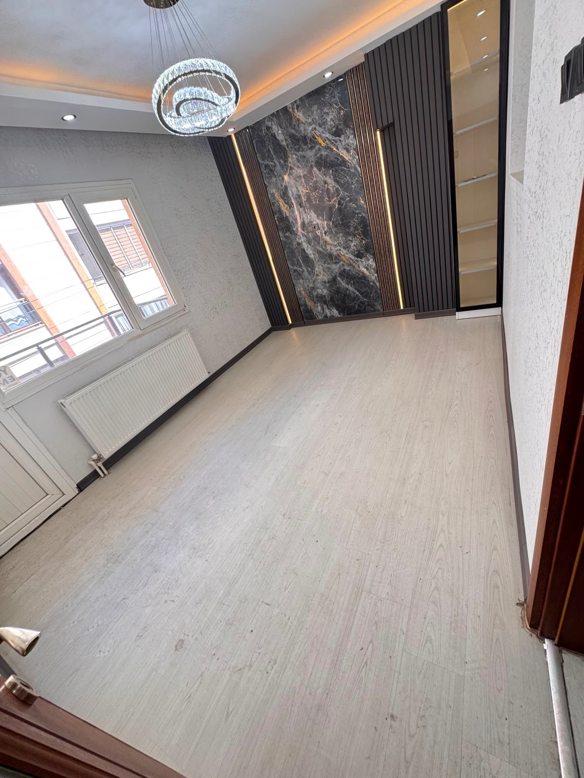 TURAN MAH 2+1 D.GAZLI ARA KAT MERKEZİ KONUMDA MASRAFSIZ SATILIK DAİRE