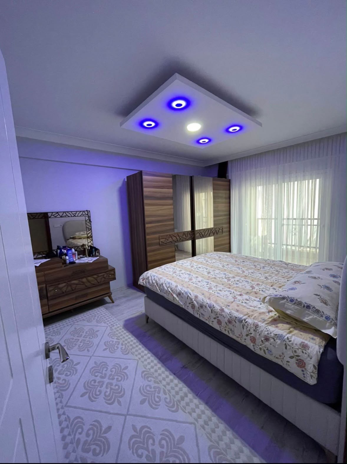 YİĞİTLER MAH ARA KAT 138M2 ASANSÖRLÜ OTOPARKLI FIRSAT SATILIK DAİRE