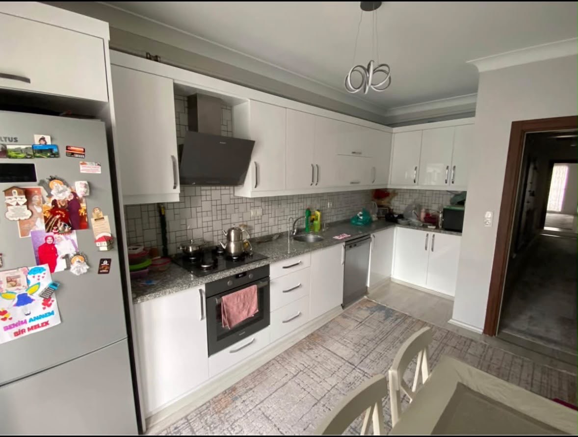 YİĞİTLER MAH ARA KAT 138M2 ASANSÖRLÜ OTOPARKLI FIRSAT SATILIK DAİRE