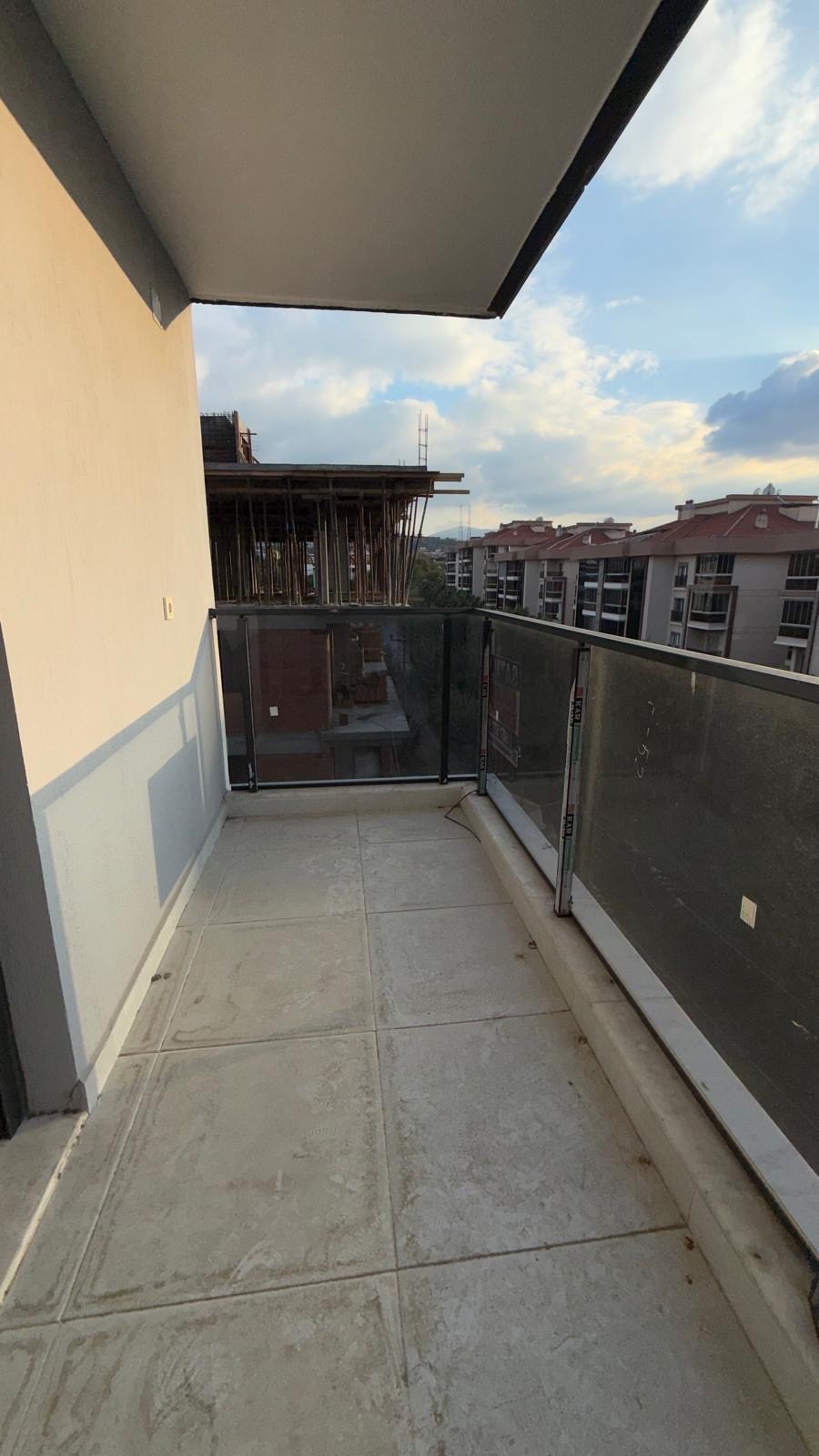 FIRSAT! ERGENEKON'DA ARAS SİTESİNDE 105 M2 2+1 DAİRE